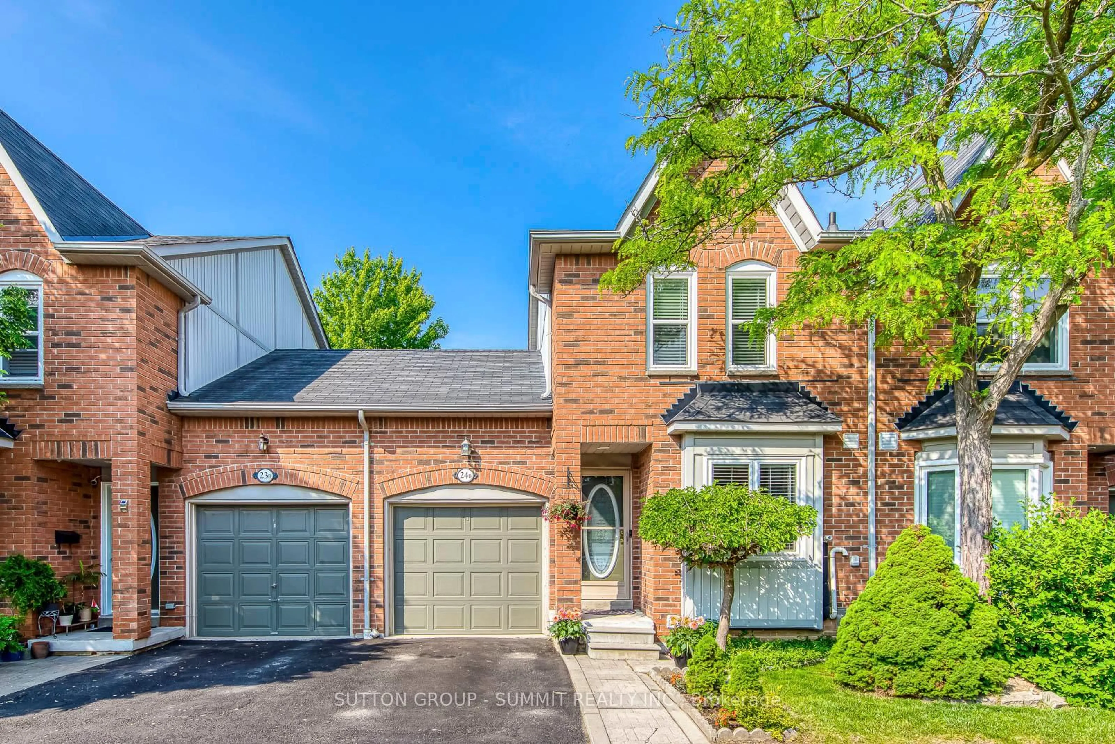 Home with brick exterior material, street for 5865 Dalebrook Cres #24B, Mississauga Ontario L5M 5X1