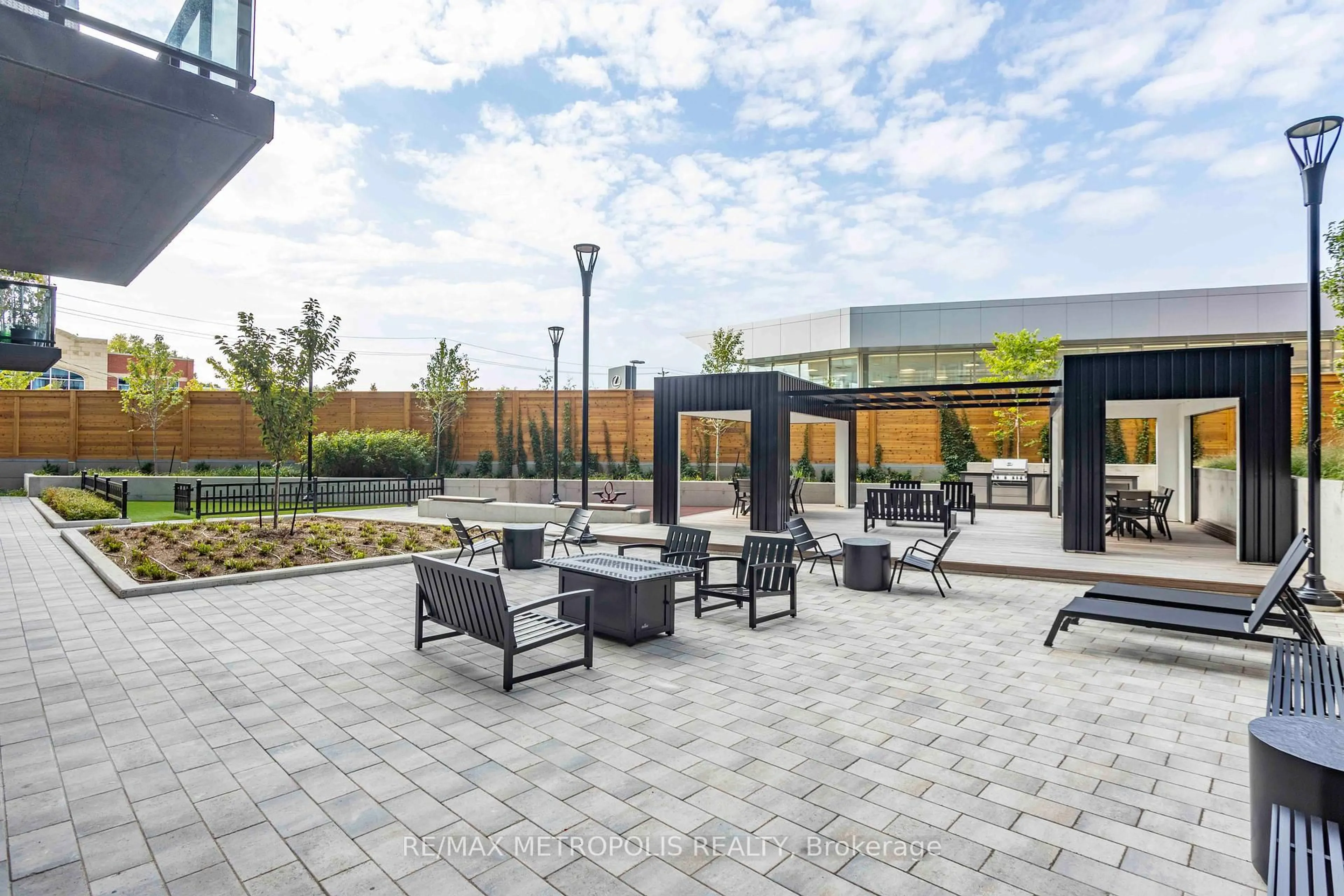 Patio, unknown for 2300 St Clair Ave #619, Toronto Ontario M6N 0B3