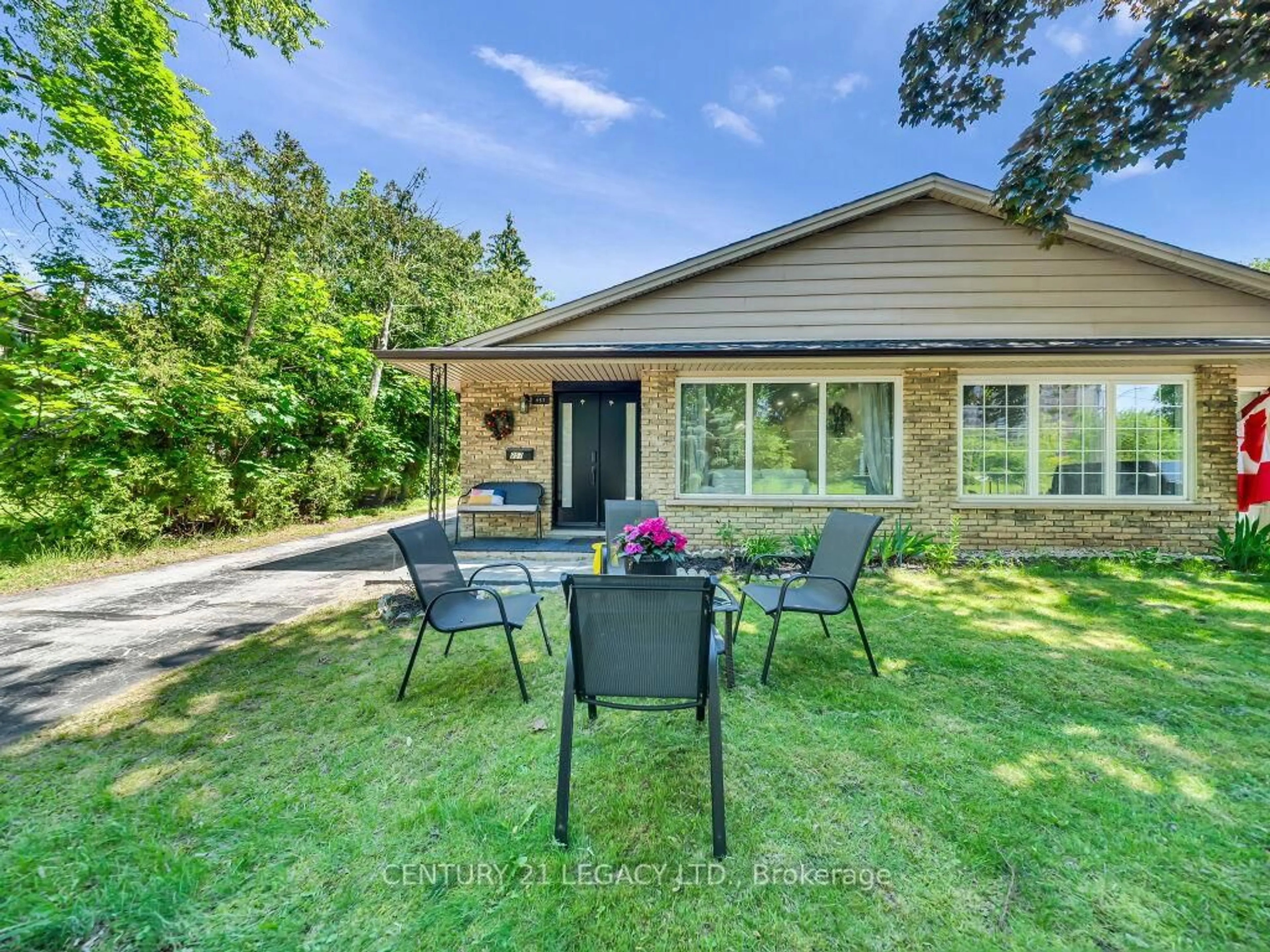 Patio, water/lake/river/ocean view for 957 Francis Rd, Burlington Ontario L7T 3Z1