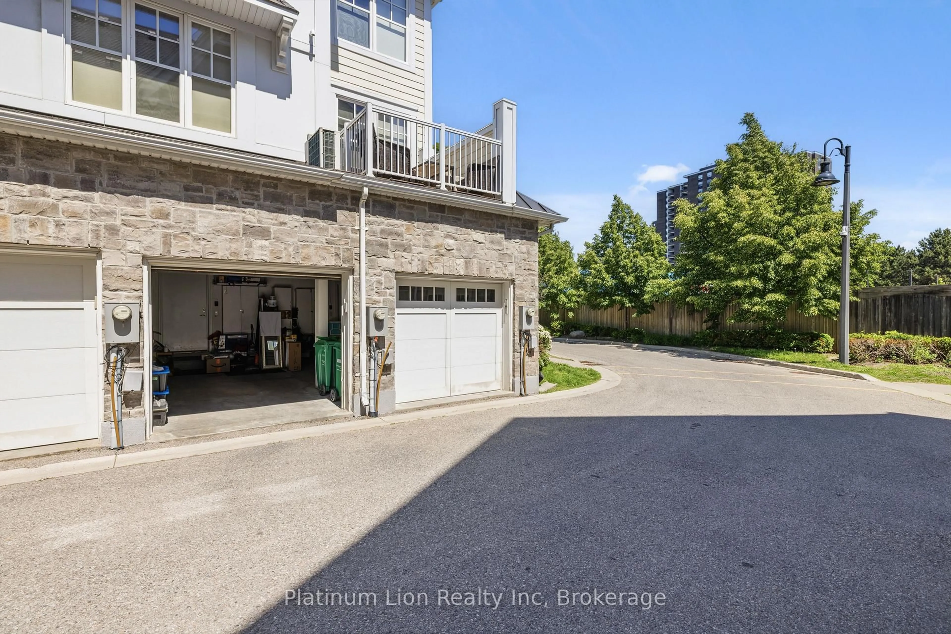 Unknown for 1011 Deta Rd #904, Mississauga Ontario L5E 0A2