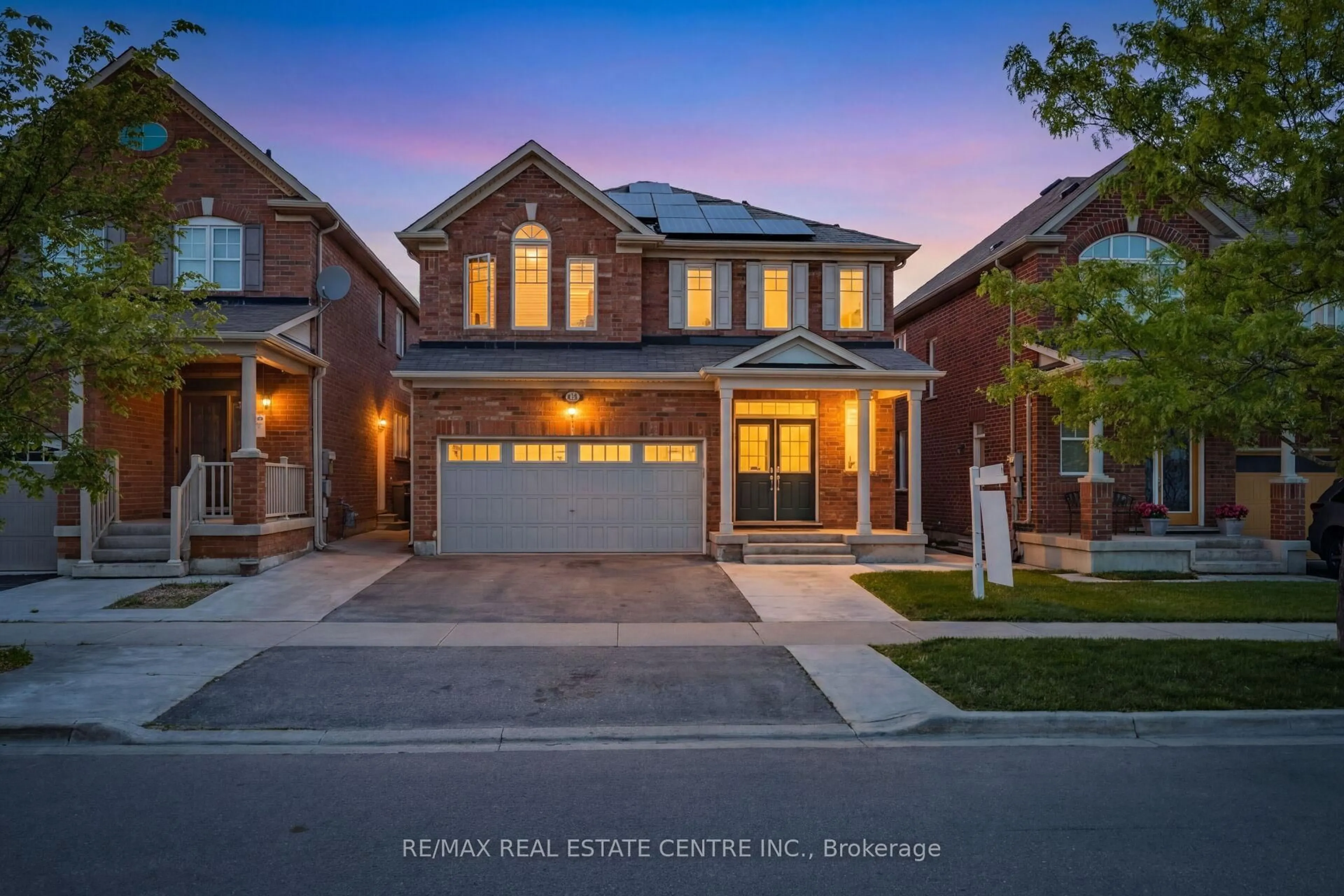 Home with brick exterior material, street for 58 Seafair Cres, Brampton Ontario L6Y 5W3