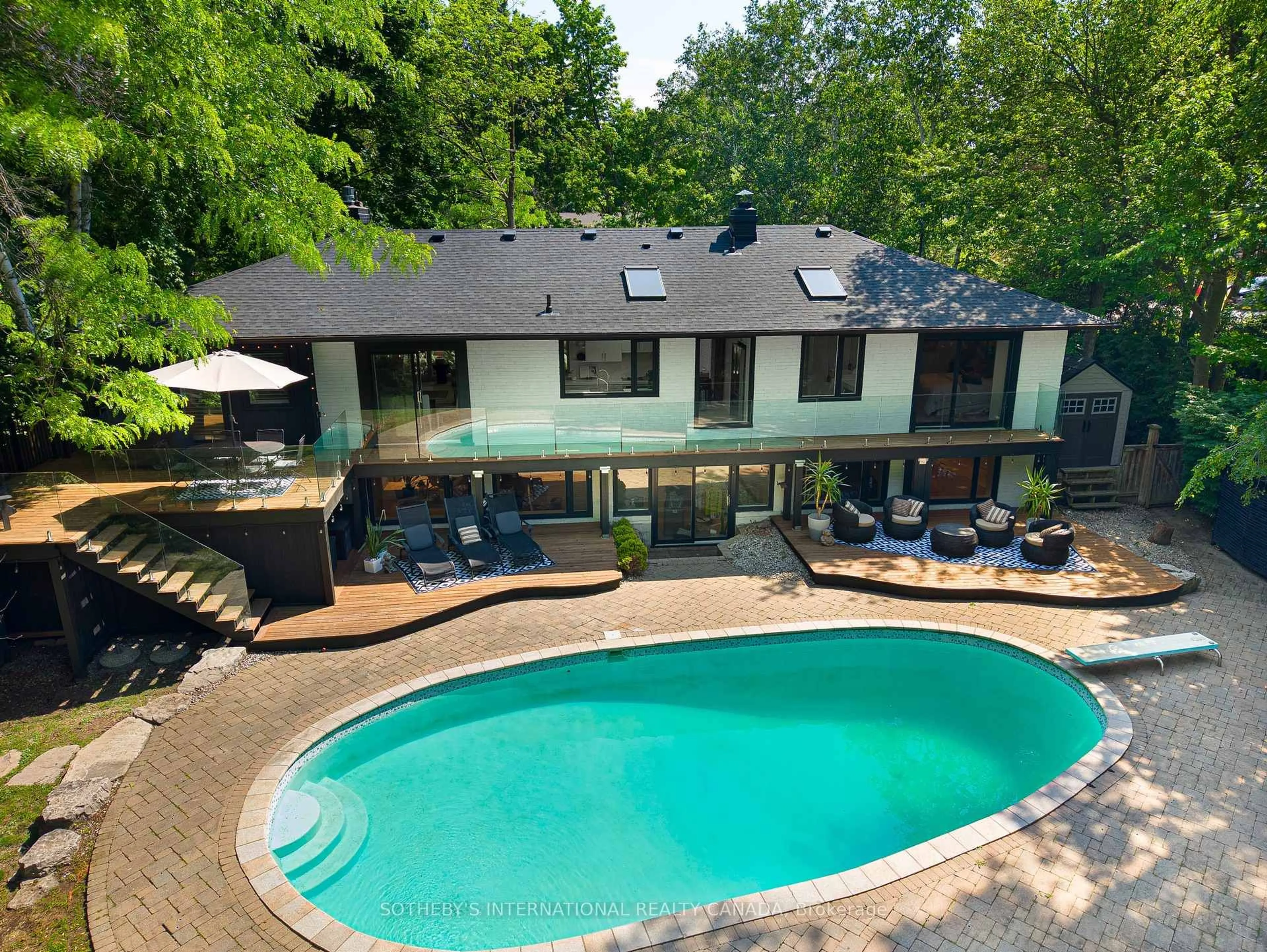 Unknown for 268 Woodland Dr, Oakville Ontario L6J 4W5