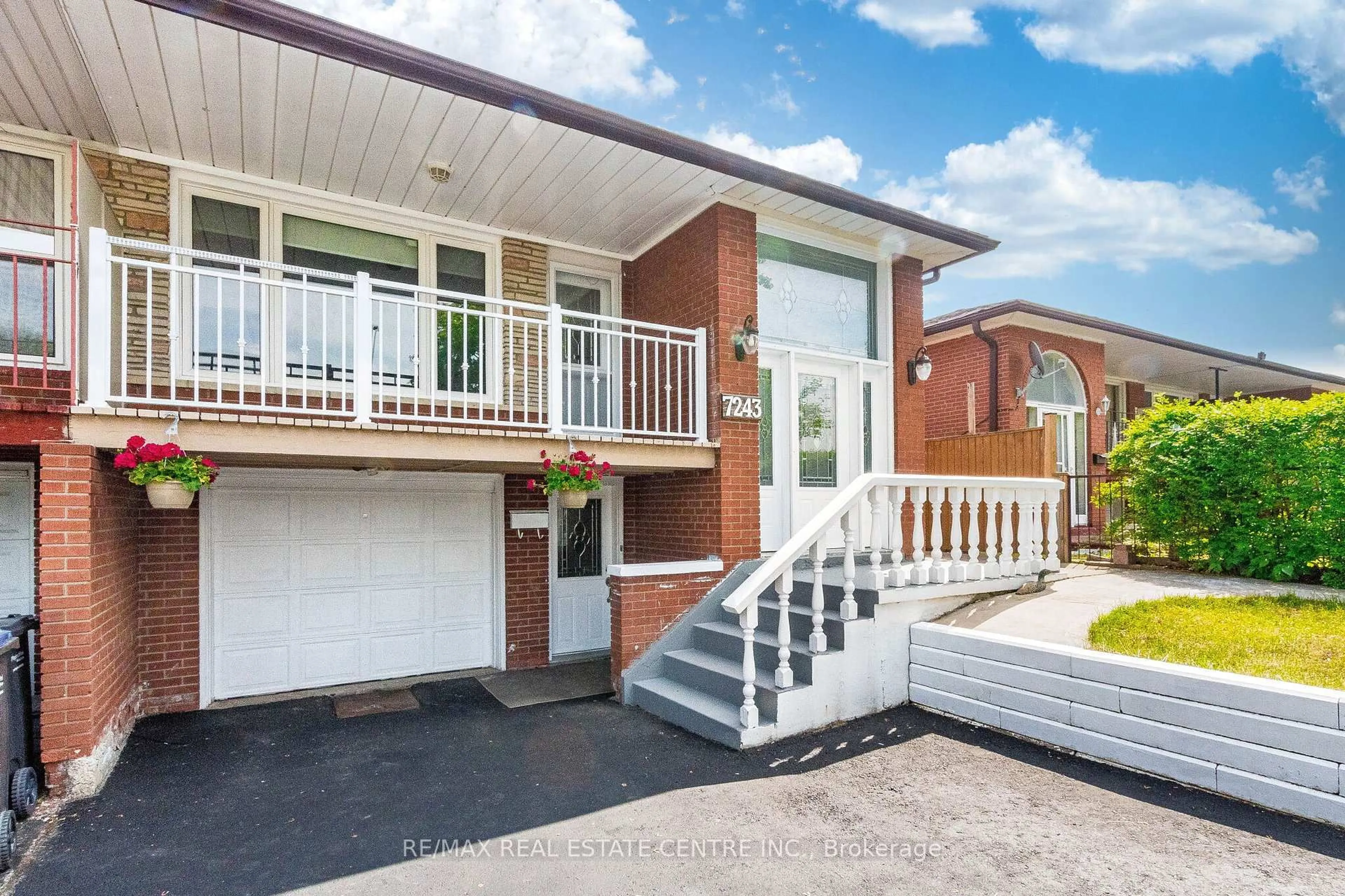 Home with brick exterior material, street for 7243 Reindeer Dr, Mississauga Ontario L4T 2M6
