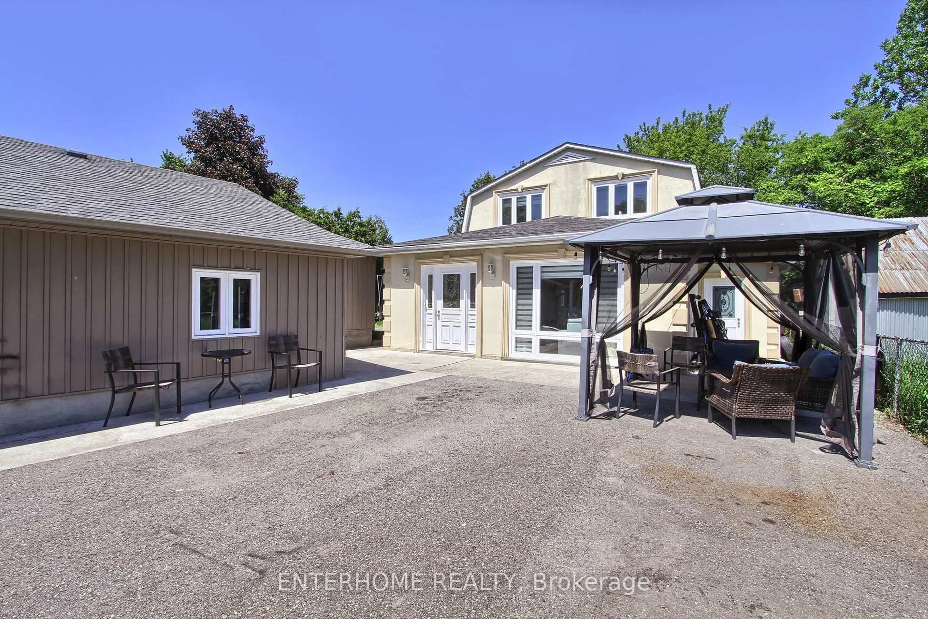 A pic from outside/outdoor area/front of a property/back of a property/a pic from drone, street for 5 O'reilly's Lane, Caledon Ontario L7E 0W4