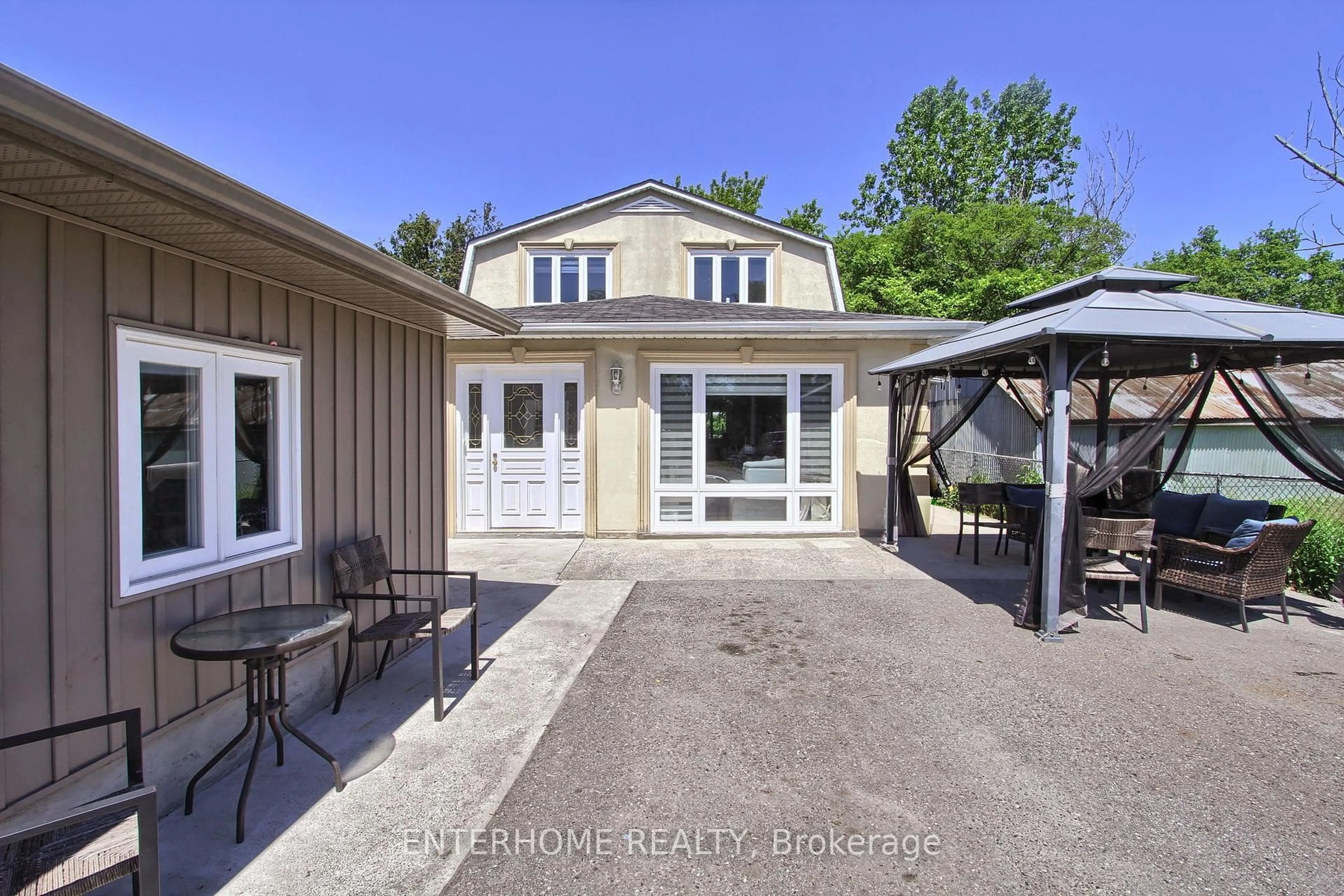 Patio, unknown for 5 O'reilly's Lane, Caledon Ontario L7E 0W4