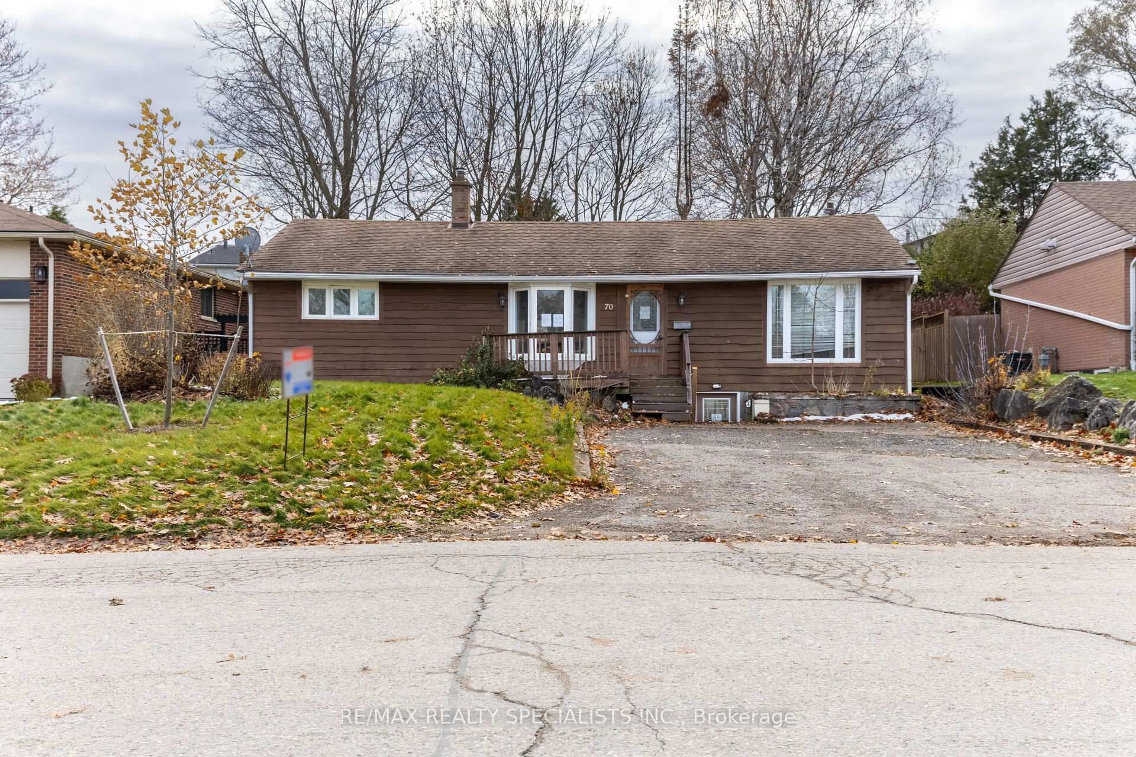 Unknown for 70 Bythia St, Orangeville Ontario L9W 2S5