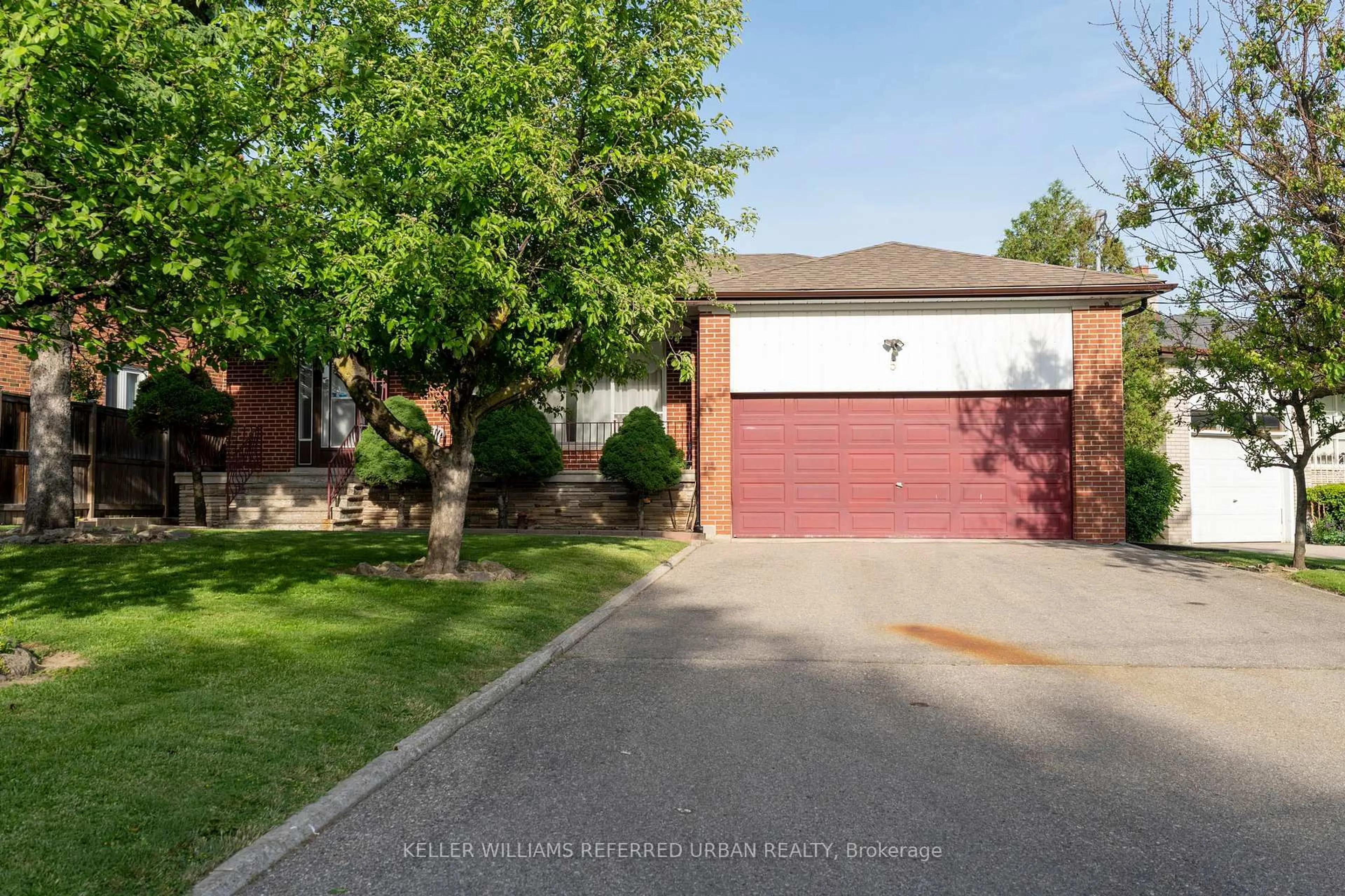 Home with brick exterior material, street for 5 Paramount Crt, Toronto Ontario M6M 2L3