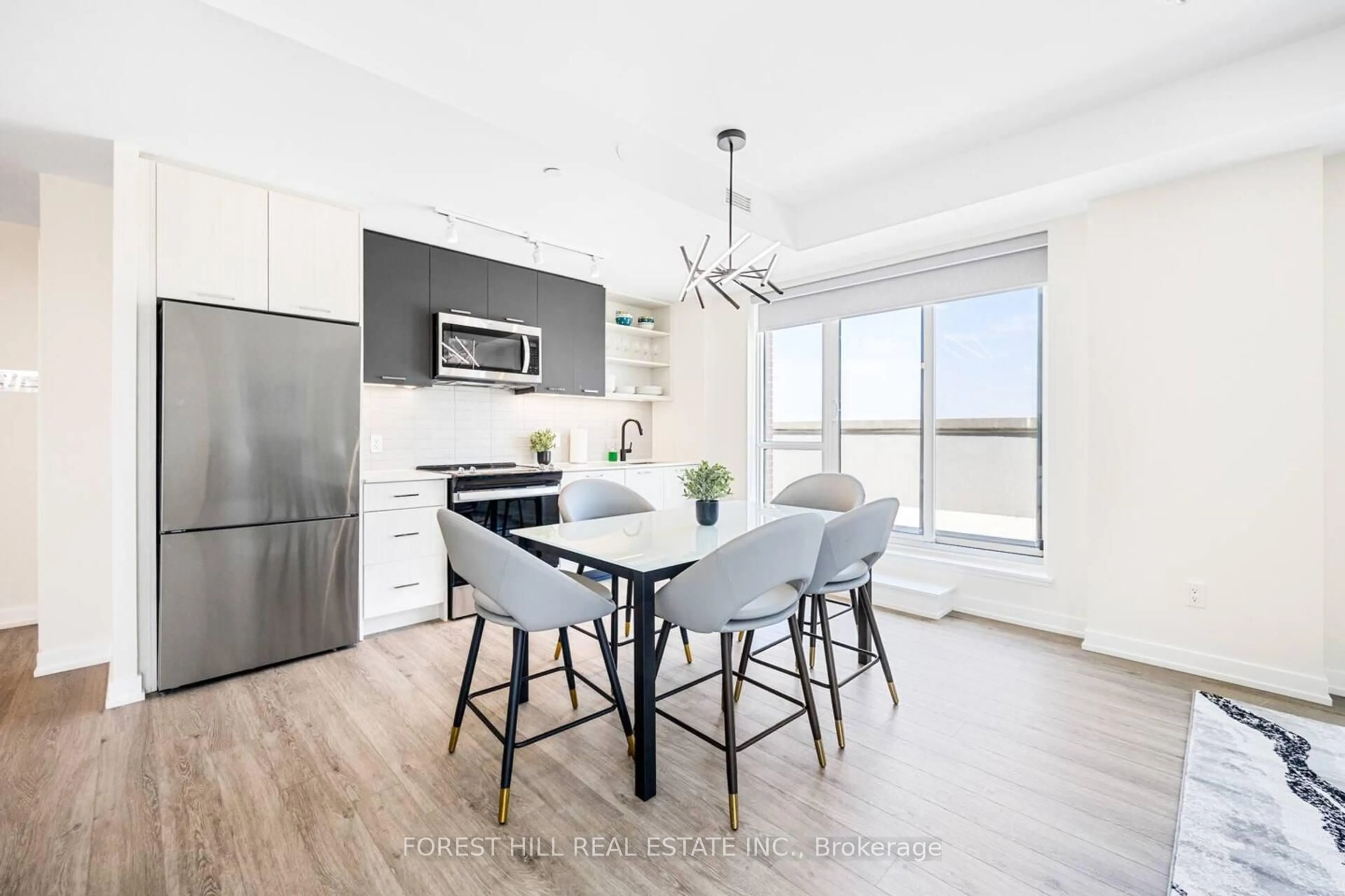 Open concept kitchen, unknown for 2300 ST CLAIR AVE Ave #913, Toronto Ontario M6N 0B3
