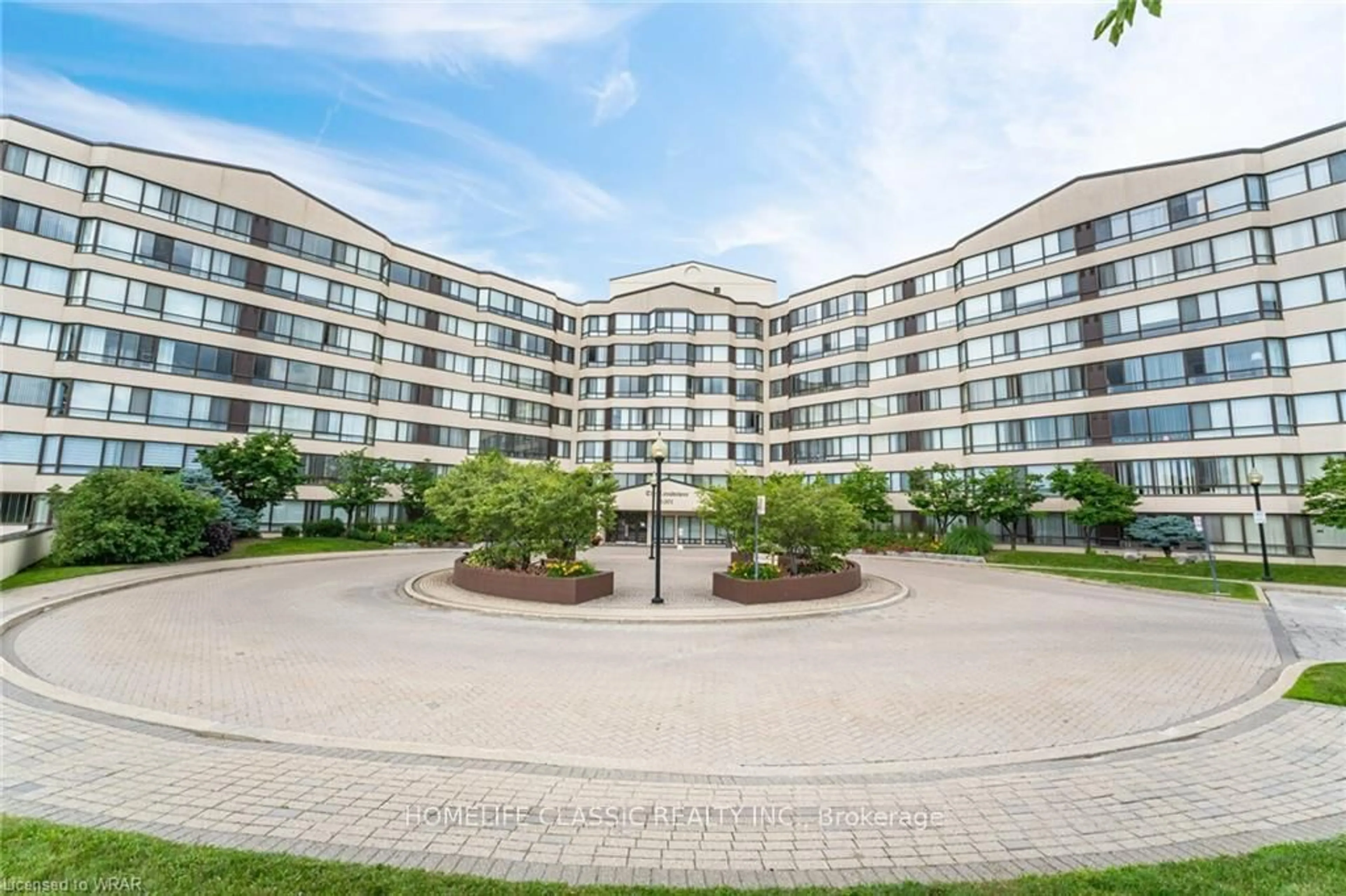 Patio, unknown for 1001 Cedarglen Gate #617, Mississauga Ontario L5C 4R2
