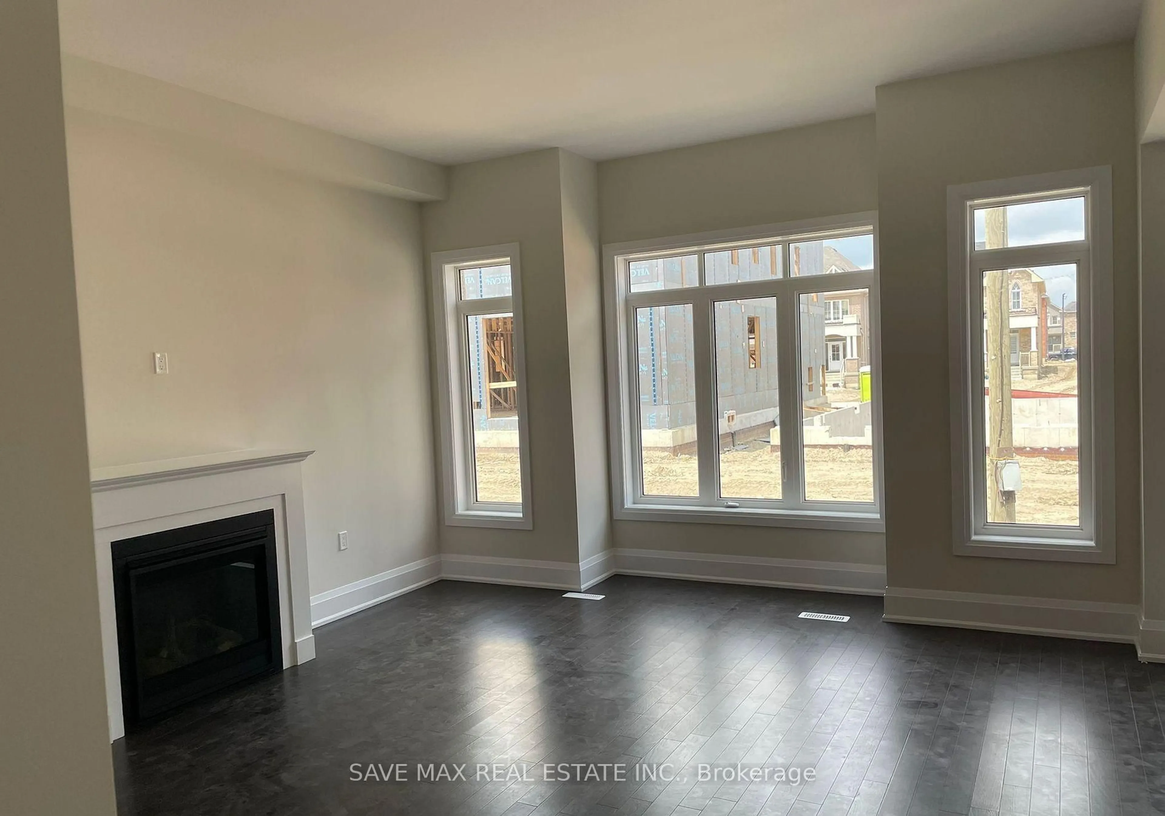 A pic of a room for 68 Stowmarket St, Caledon Ontario L7C 3Y5