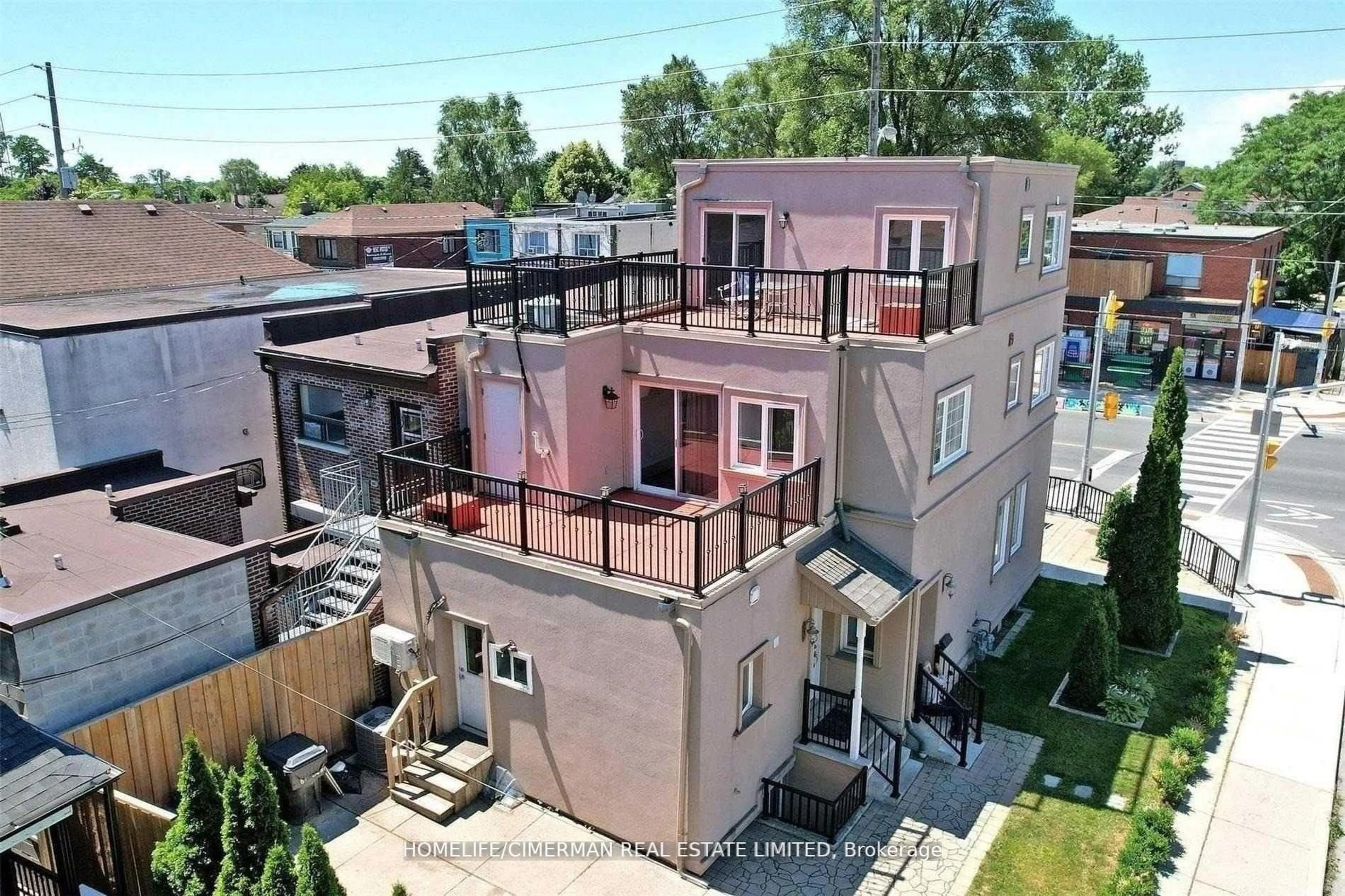A pic from outside/outdoor area/front of a property/back of a property/a pic from drone, street for 61 Scarlett Rd, Toronto Ontario M6N 4J8