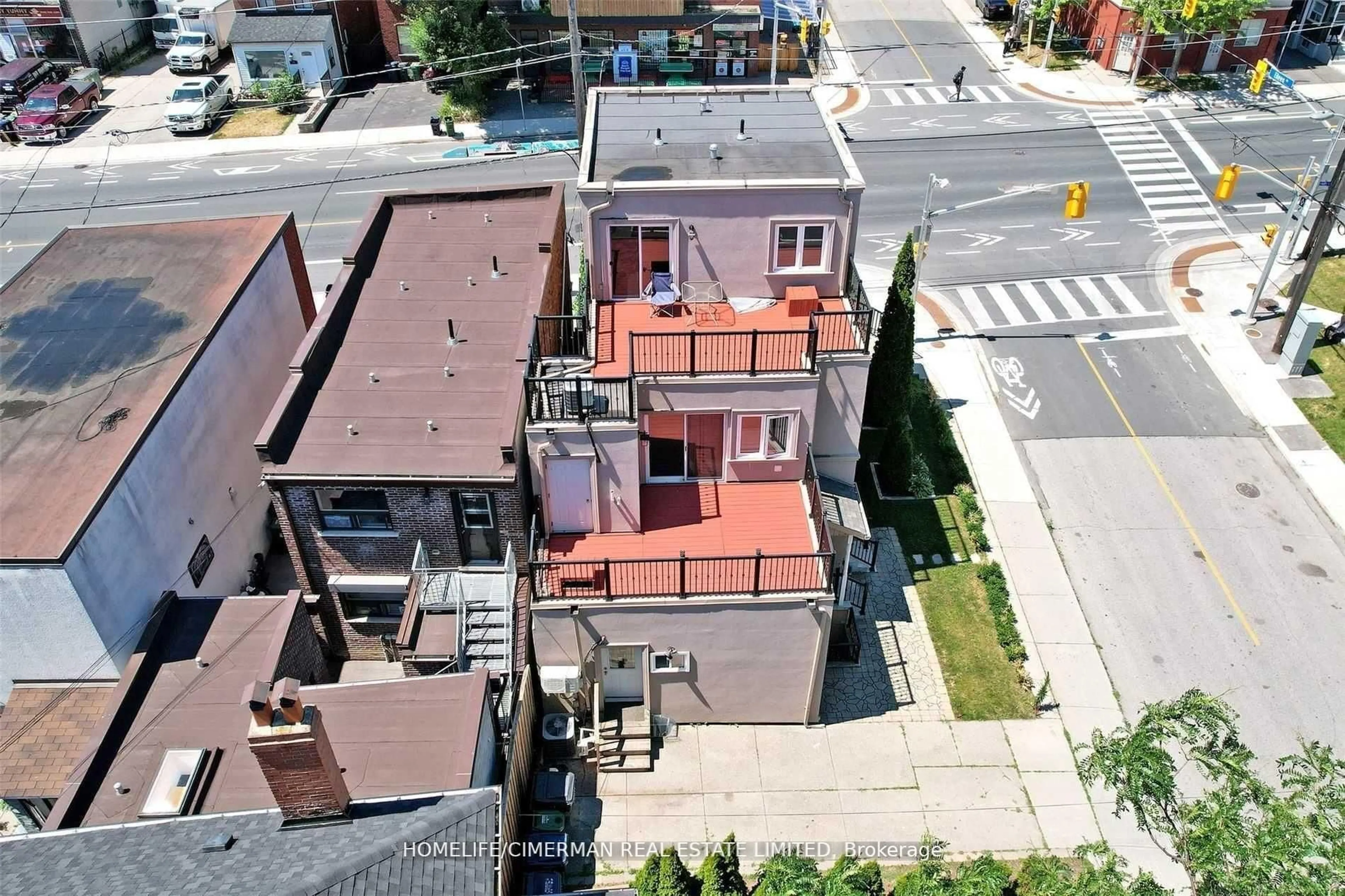 A pic from outside/outdoor area/front of a property/back of a property/a pic from drone, street for 61 Scarlett Rd, Toronto Ontario M6N 4J8