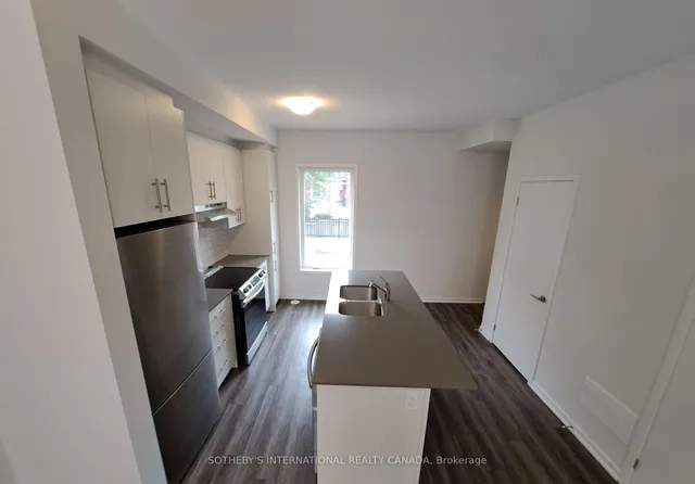 10 William Jackson Way #77, Toronto 4