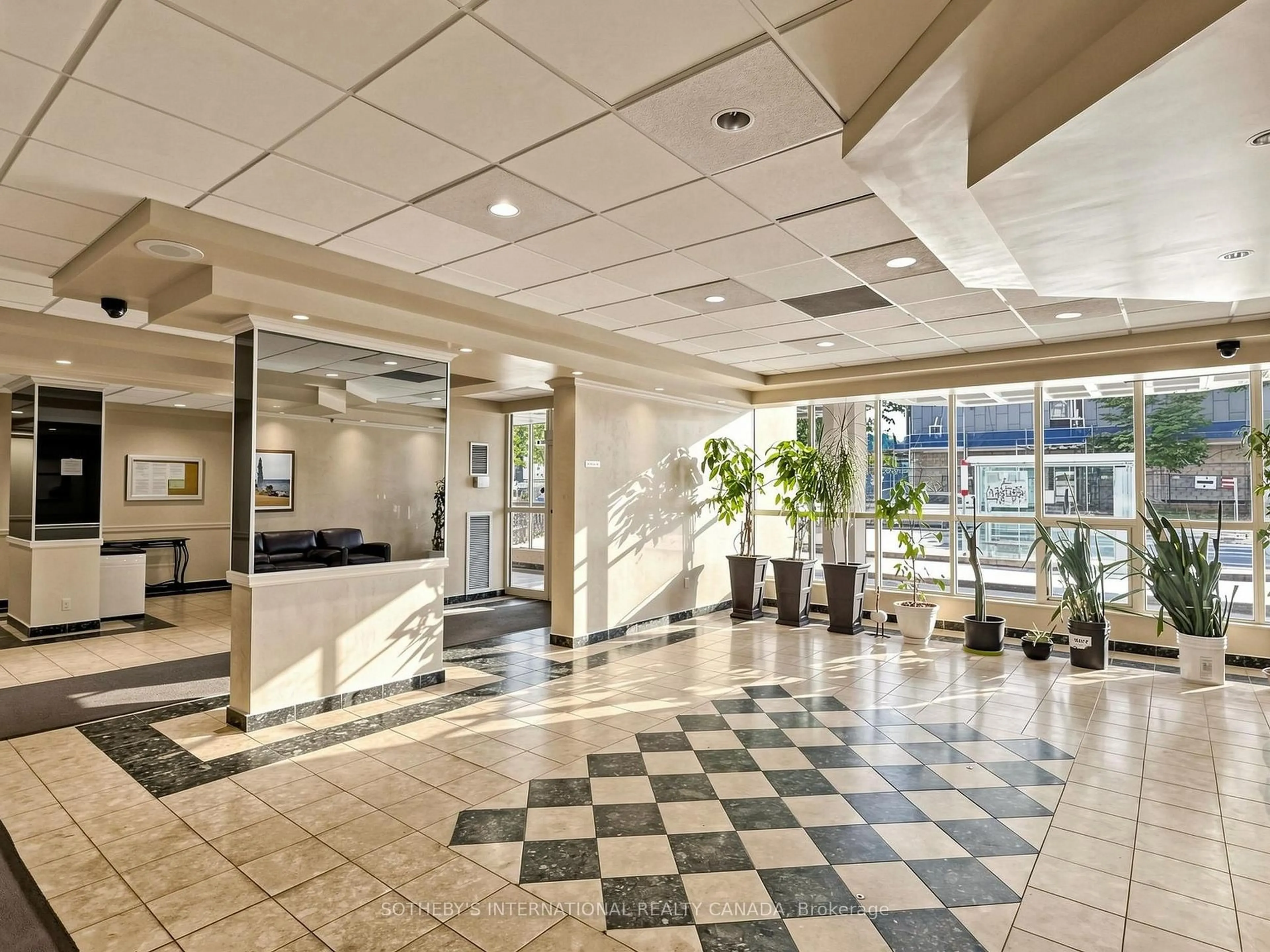 Lobby for 135 Marlee Ave #403, Toronto Ontario M6B 4C6