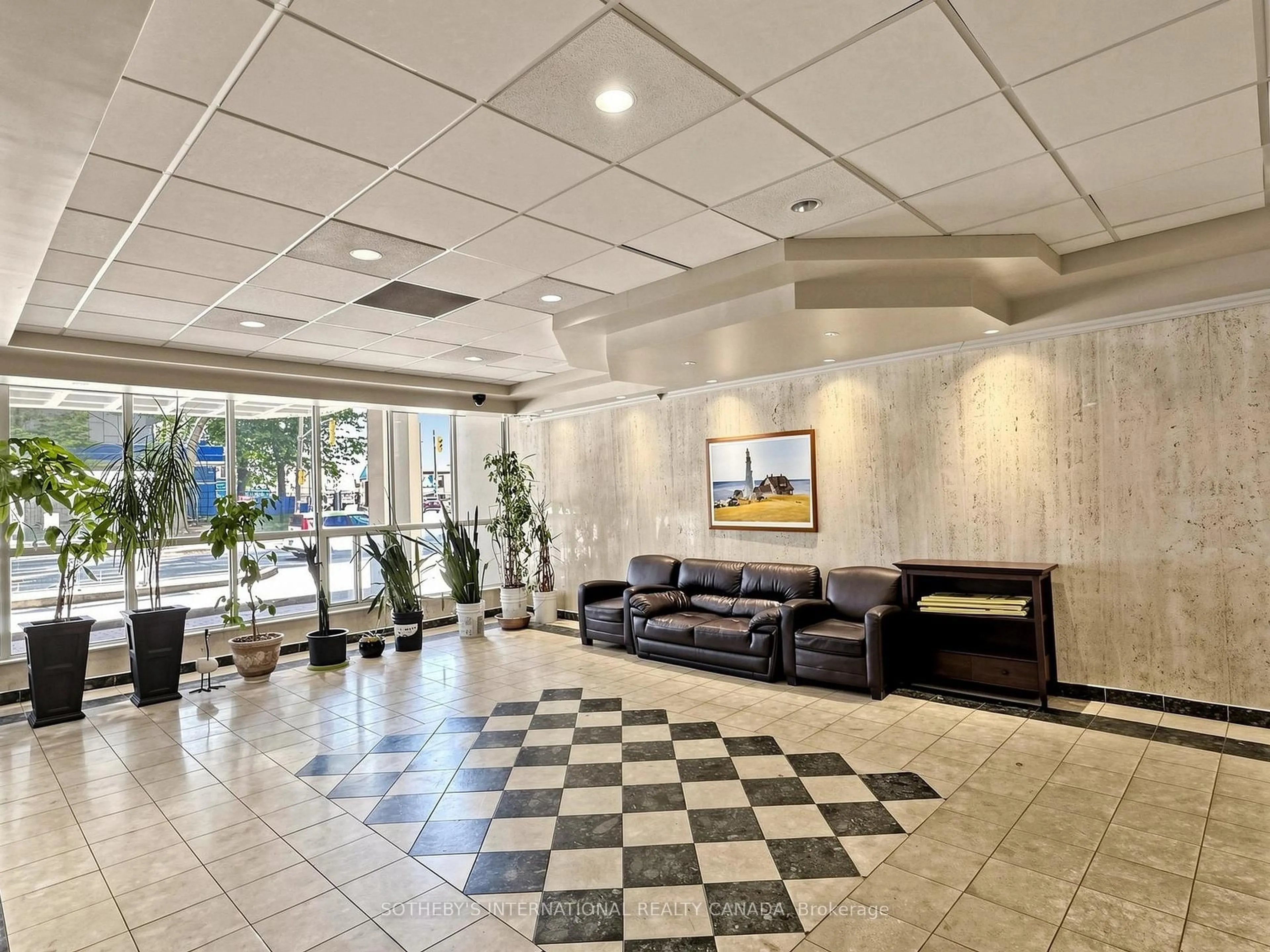 Lobby for 135 Marlee Ave #403, Toronto Ontario M6B 4C6