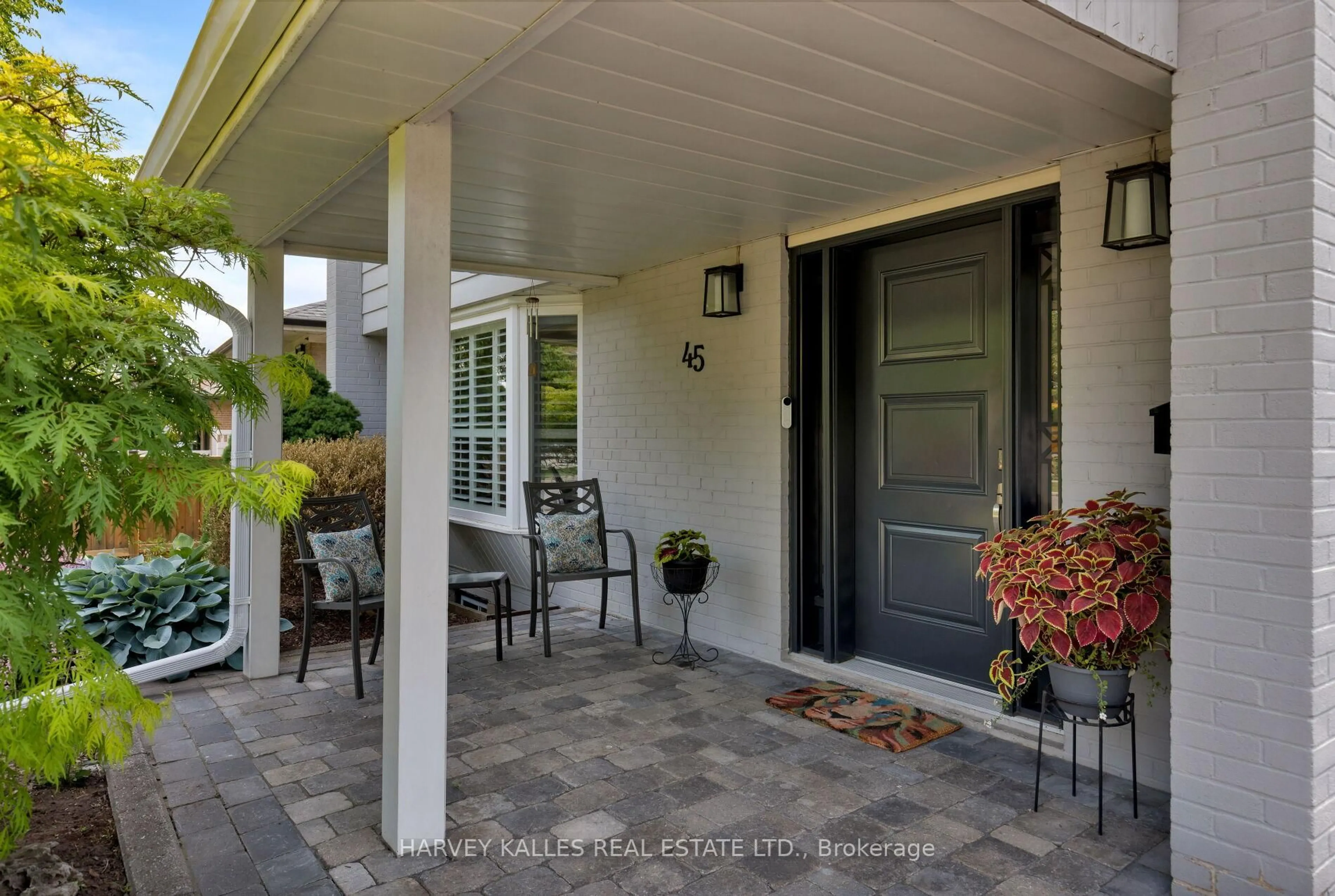 Indoor entryway for 45 Ashfield Dr, Toronto Ontario M9C 4T7