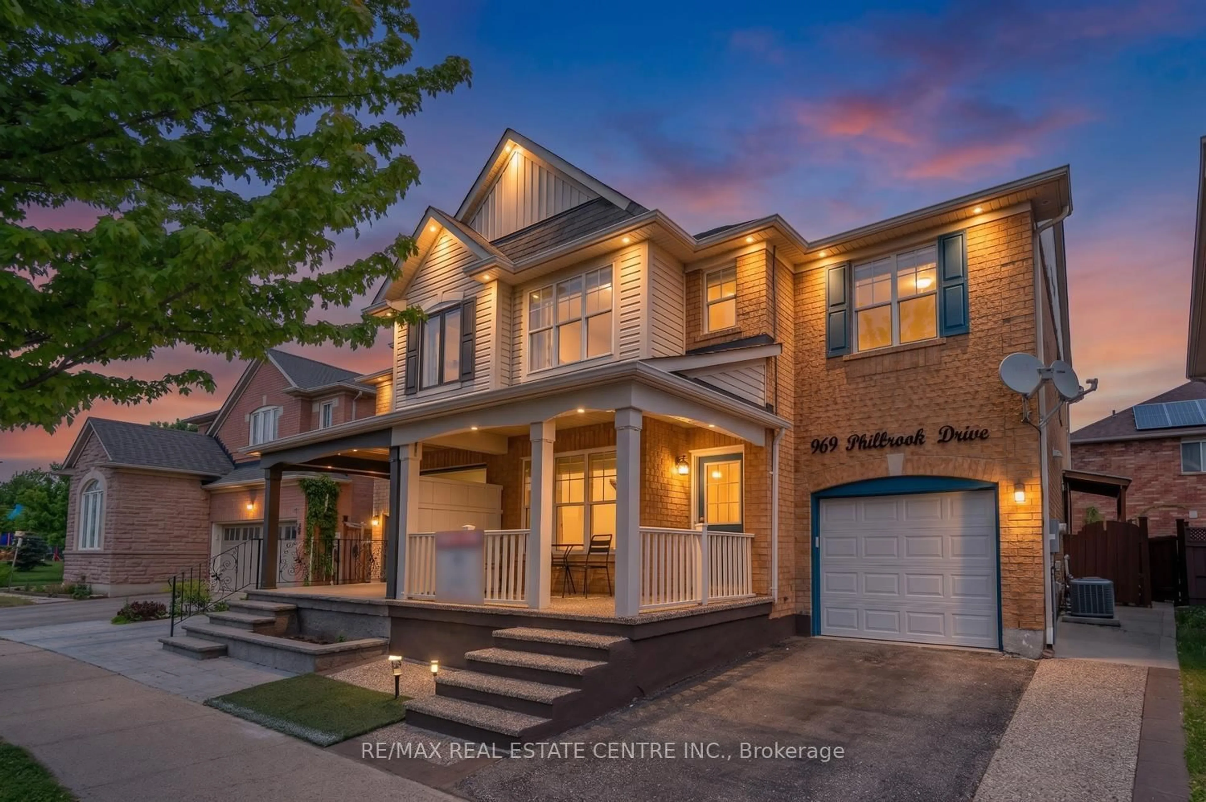 Home with brick exterior material, street for 969 Philbrook Dr, Milton Ontario L9T 0L2