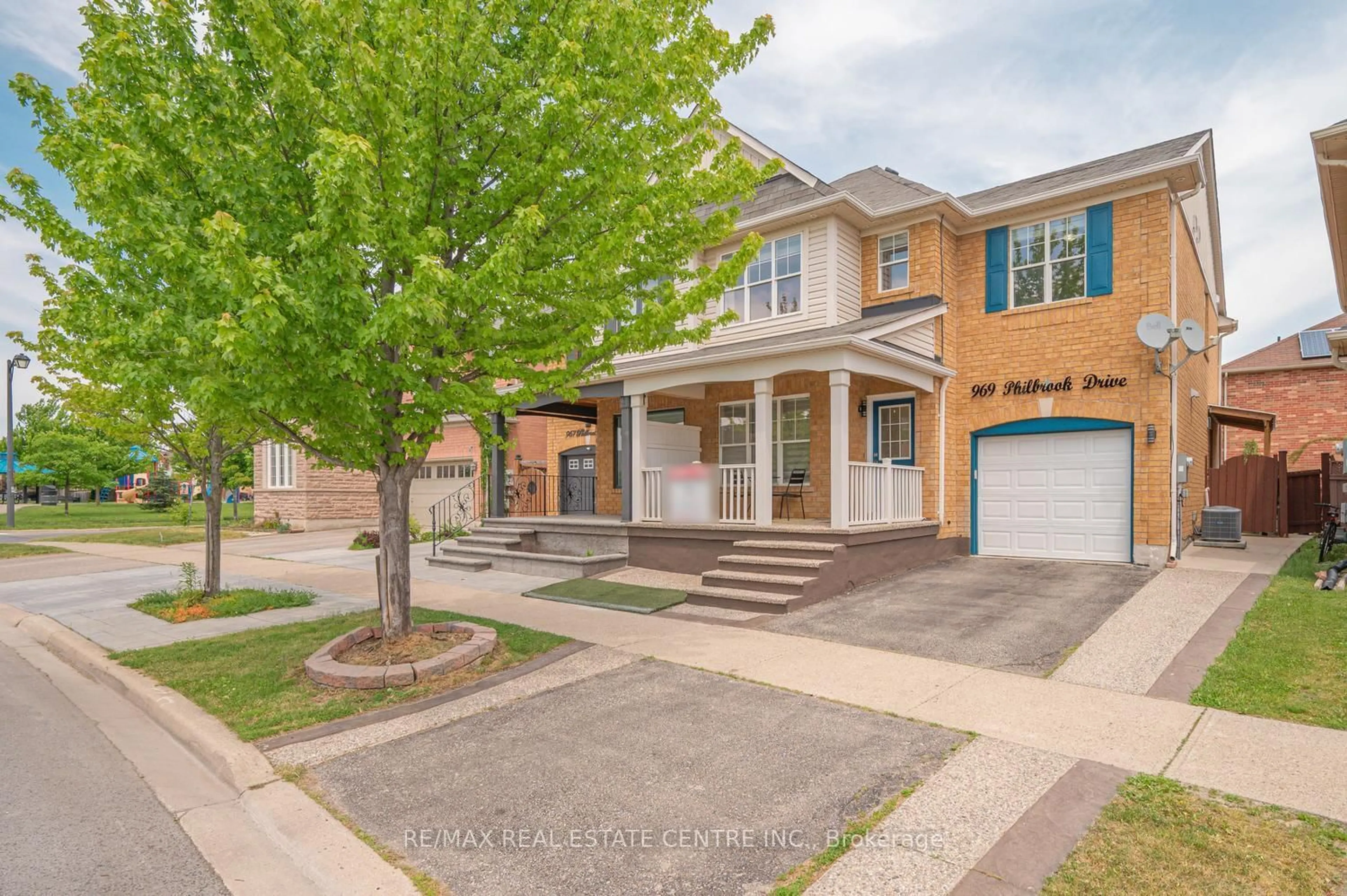 Home with brick exterior material, street for 969 Philbrook Dr, Milton Ontario L9T 0L2