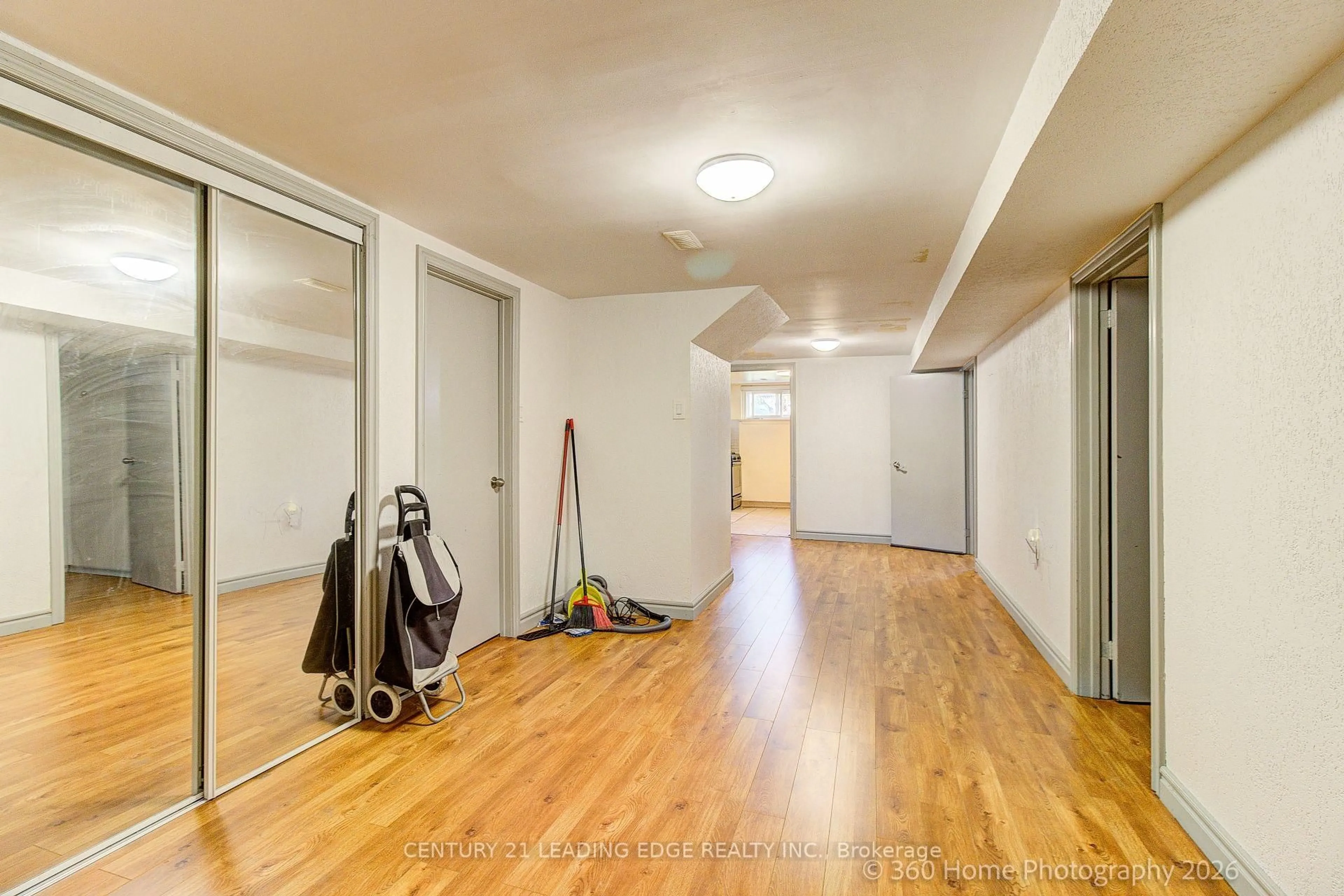 A pic of a room for 4 Blacksmith Cres, Toronto Ontario M3N 1V4