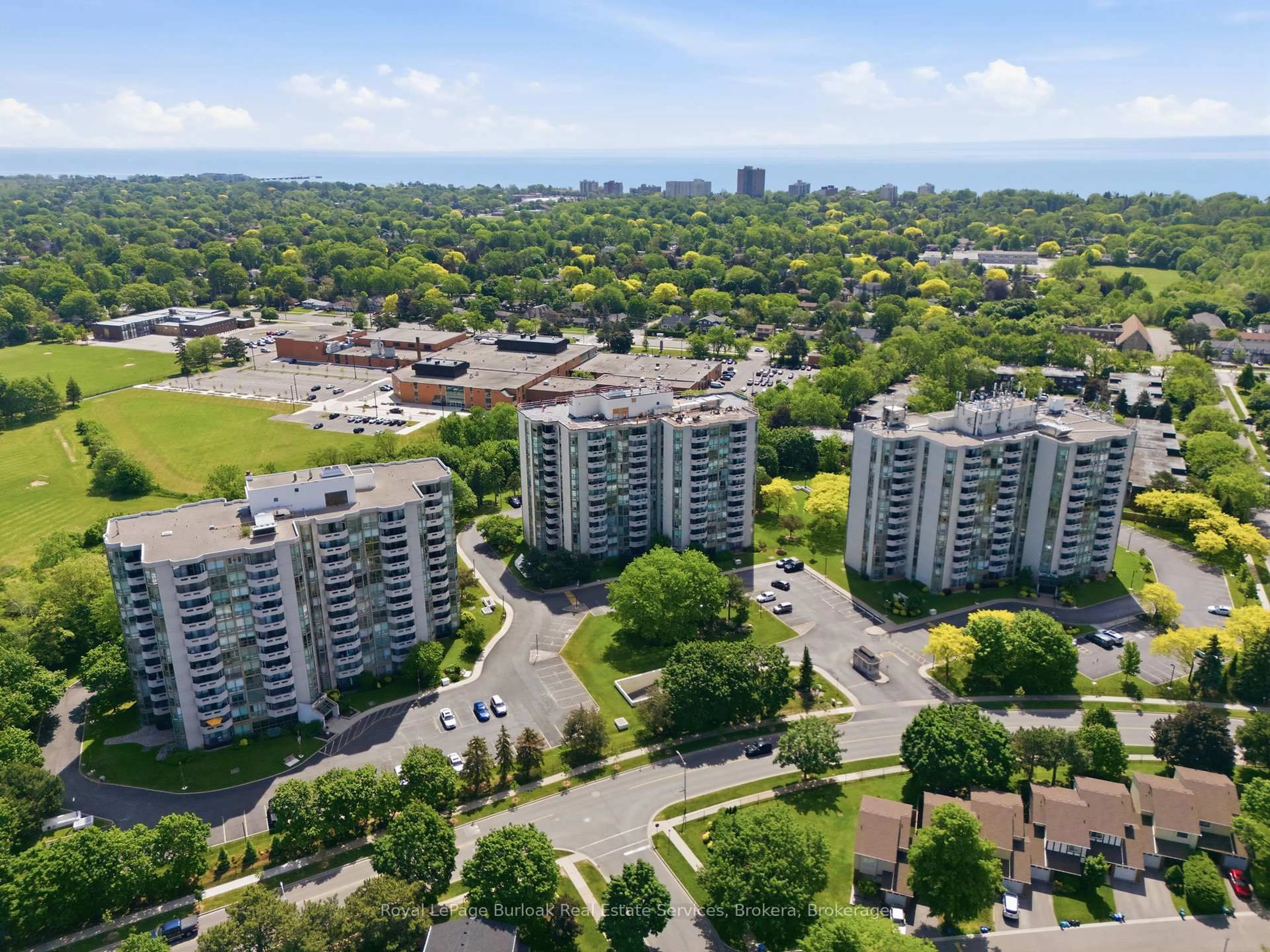 A pic from outside/outdoor area/front of a property/back of a property/a pic from drone, city buildings view from balcony for 5080 Pinedale Ave #209, Burlington Ontario L7L 5V7