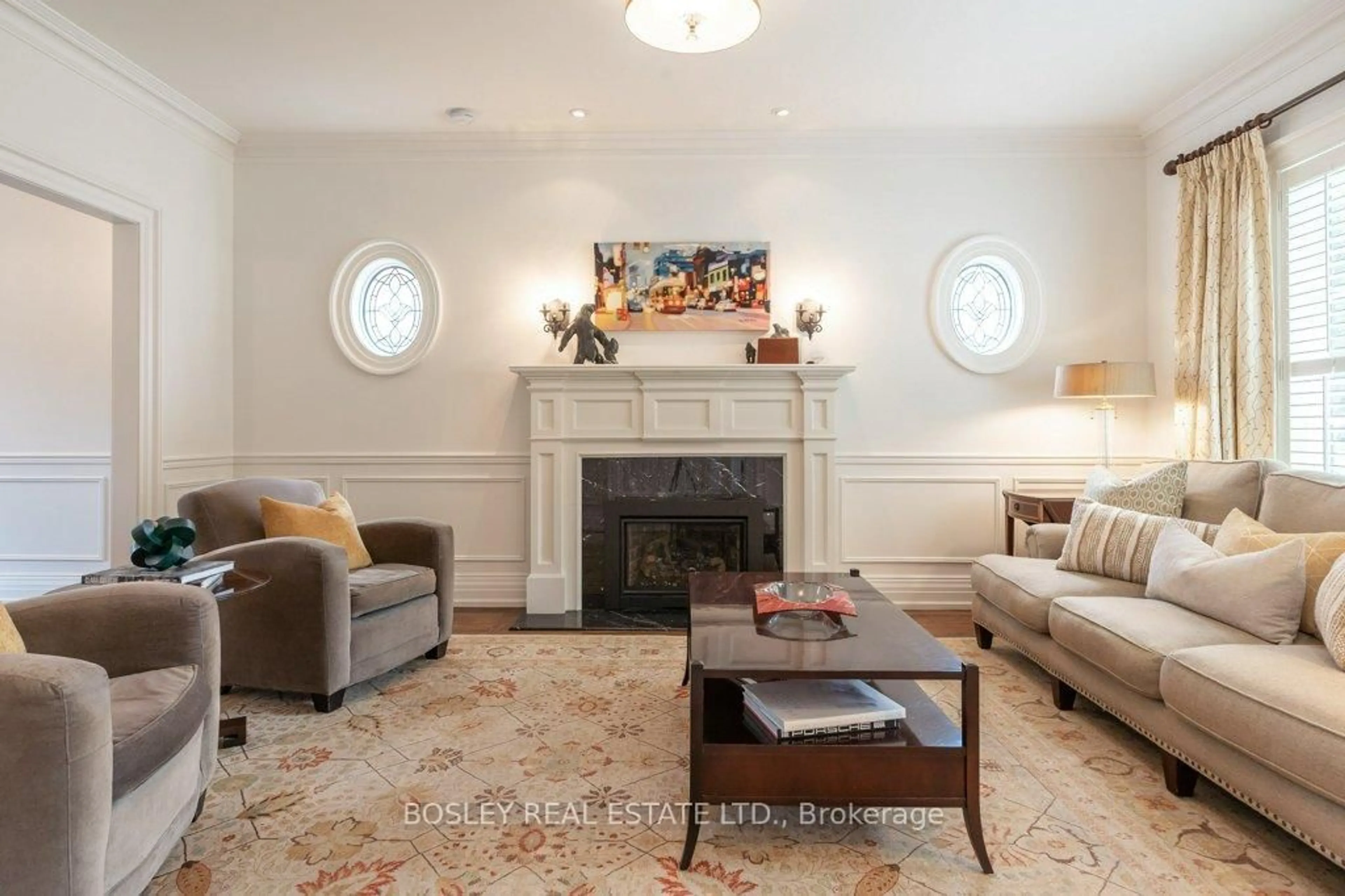 Living room with furniture, unknown for 124 Perry Cres, Toronto Ontario M9A 1K6