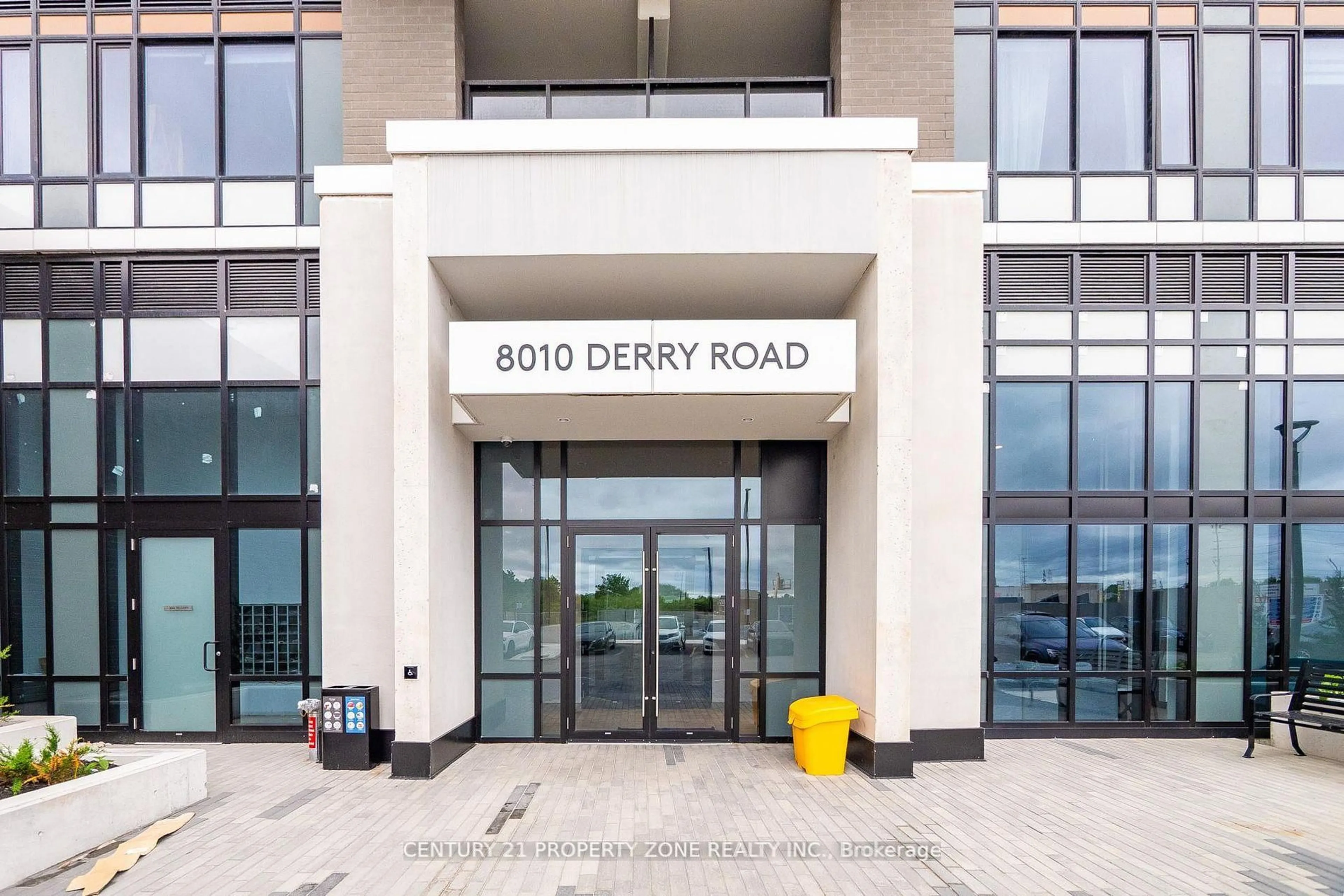 Lobby for 8010 Derry Rd #TH 105, Milton Ontario L9T 2X5