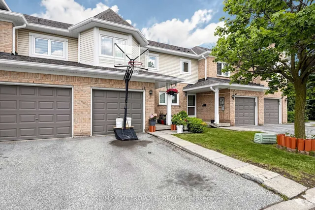 62 Brisbane Crt, Brampton 2