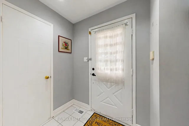 62 Brisbane Crt, Brampton 4
