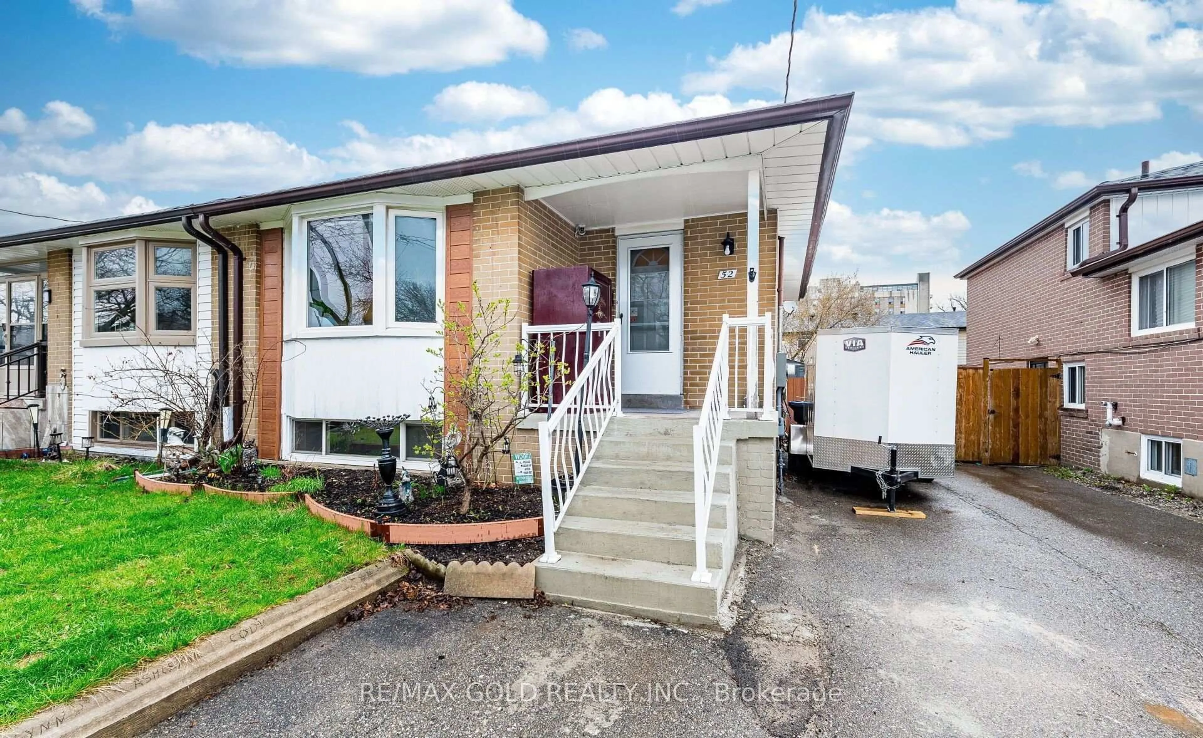 Unknown for 52 Garfield Cres, Brampton Ontario L6V 1V8