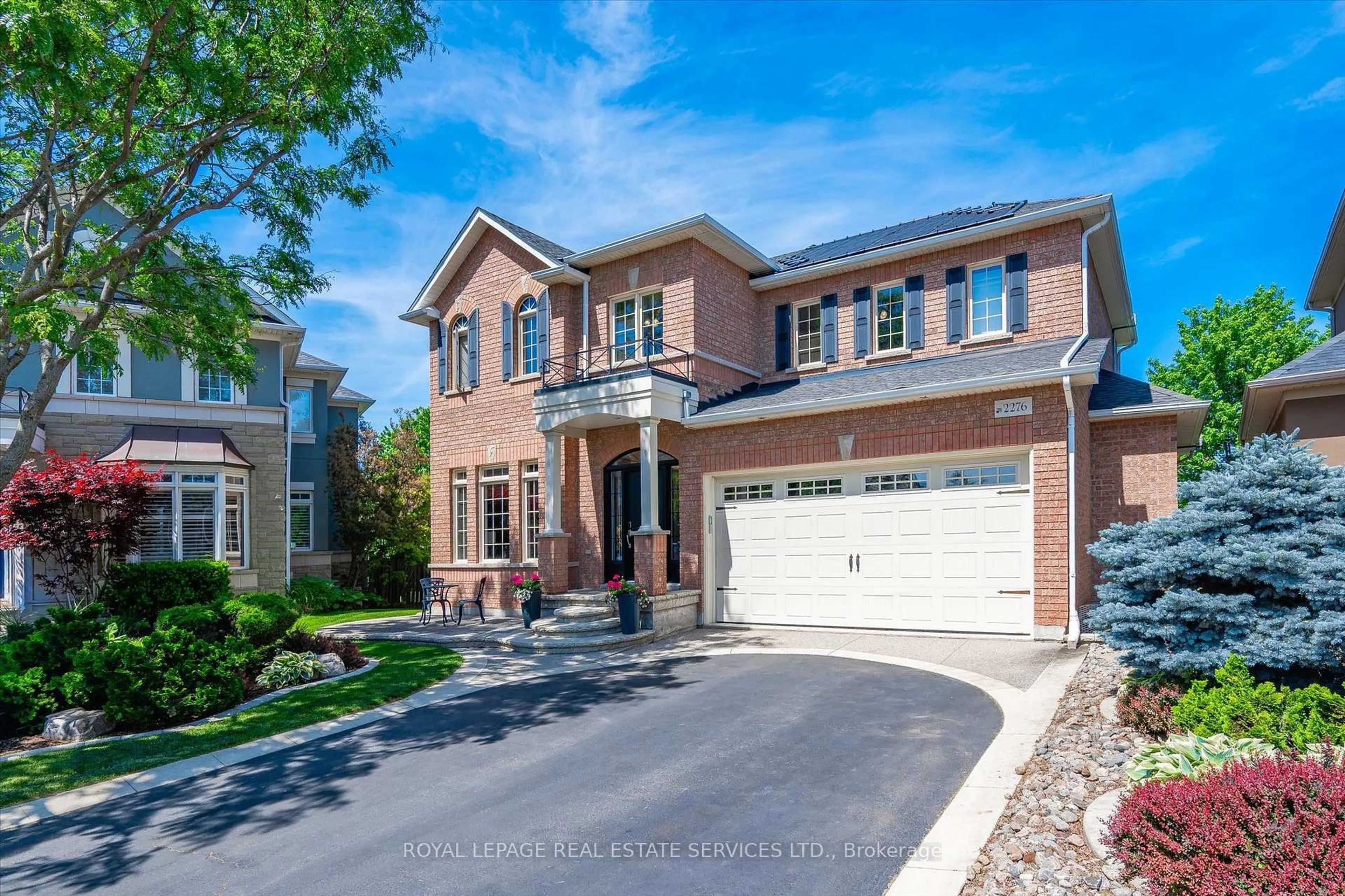 Home with brick exterior material, street for 2276 Blackbird Crt, Oakville Ontario L6M 5E6