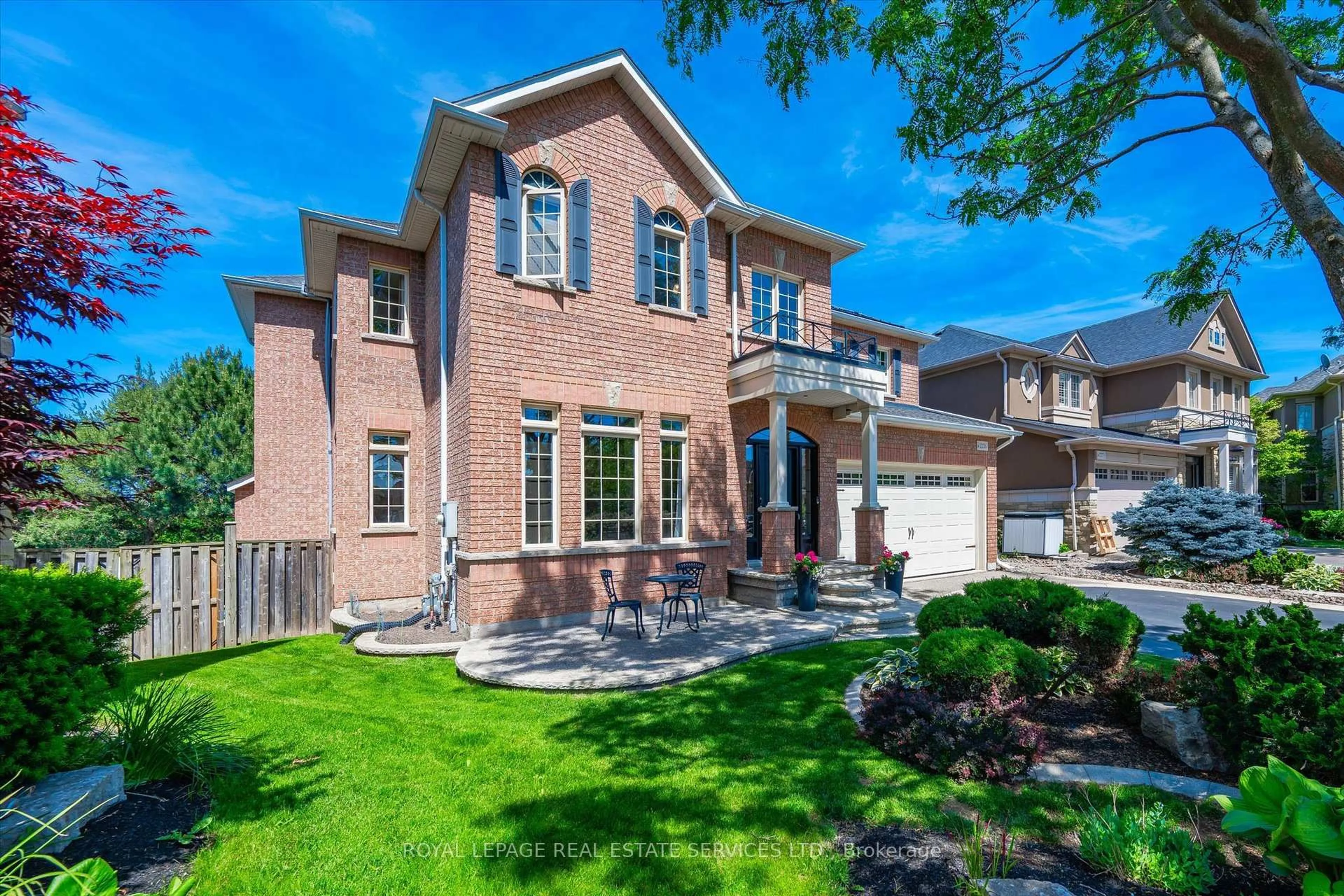 Home with brick exterior material, street for 2276 Blackbird Crt, Oakville Ontario L6M 5E6