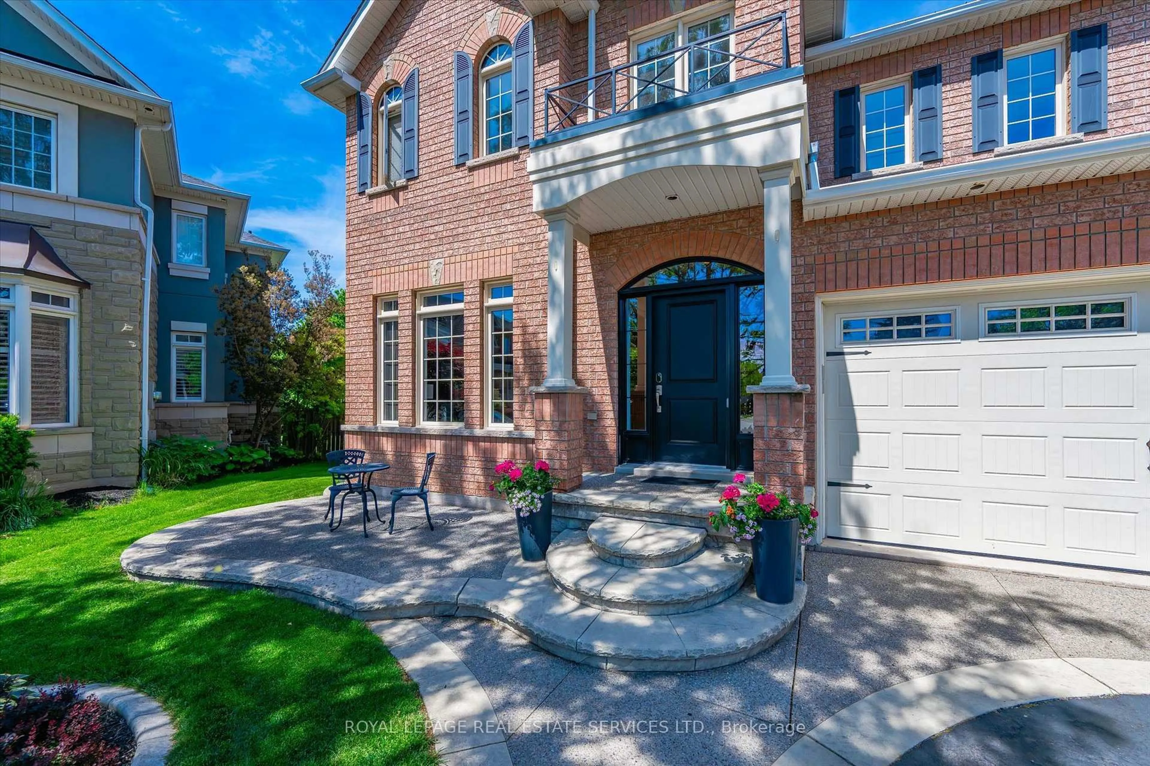Home with brick exterior material, street for 2276 Blackbird Crt, Oakville Ontario L6M 5E6