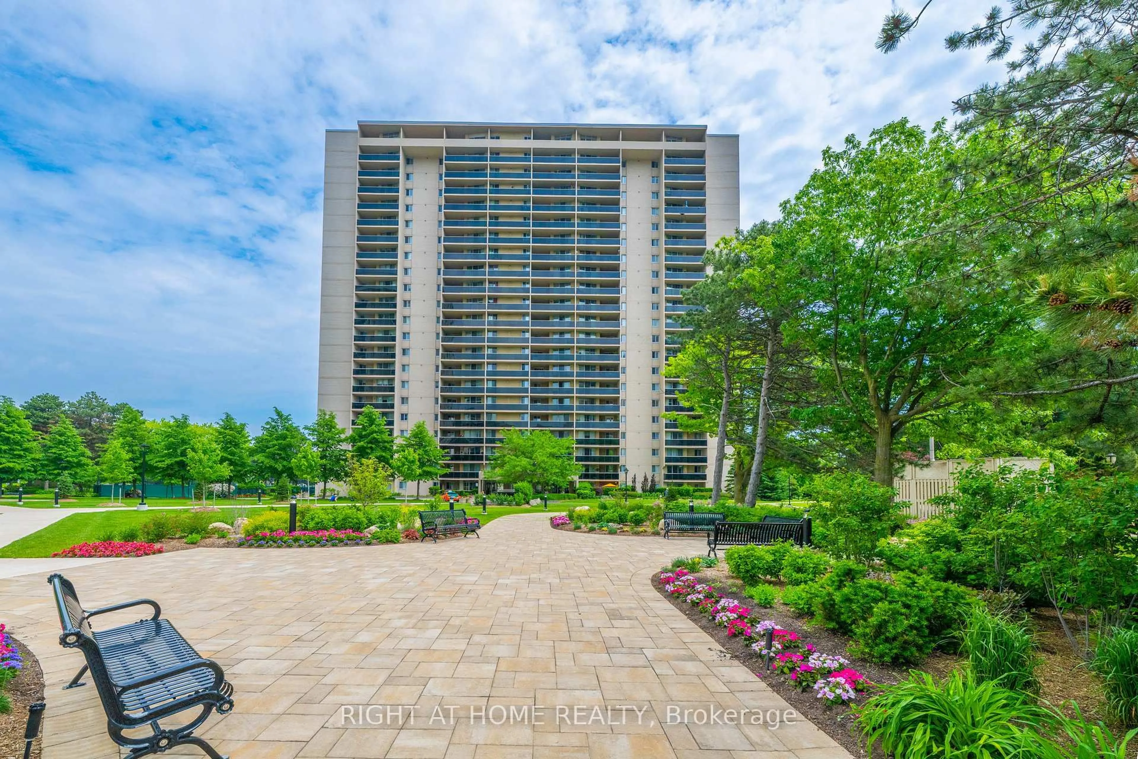 A pic from outside/outdoor area/front of a property/back of a property/a pic from drone, water/lake/river/ocean view for 812 Burnhamthorpe Rd #609, Toronto Ontario M9C 4W1