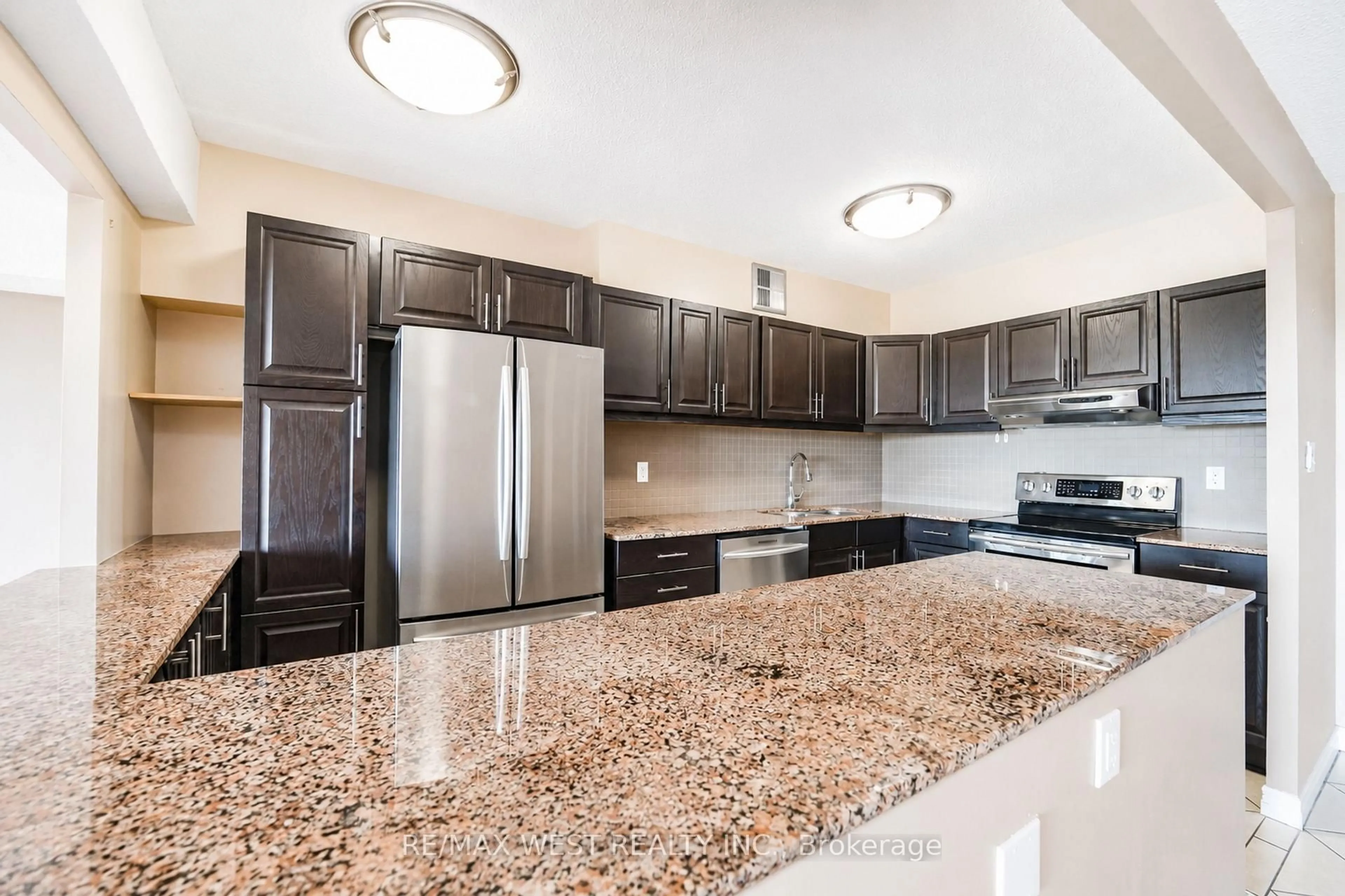Unknown for 260 Scarlett Rd #1209, Toronto Ontario M6N 4X6