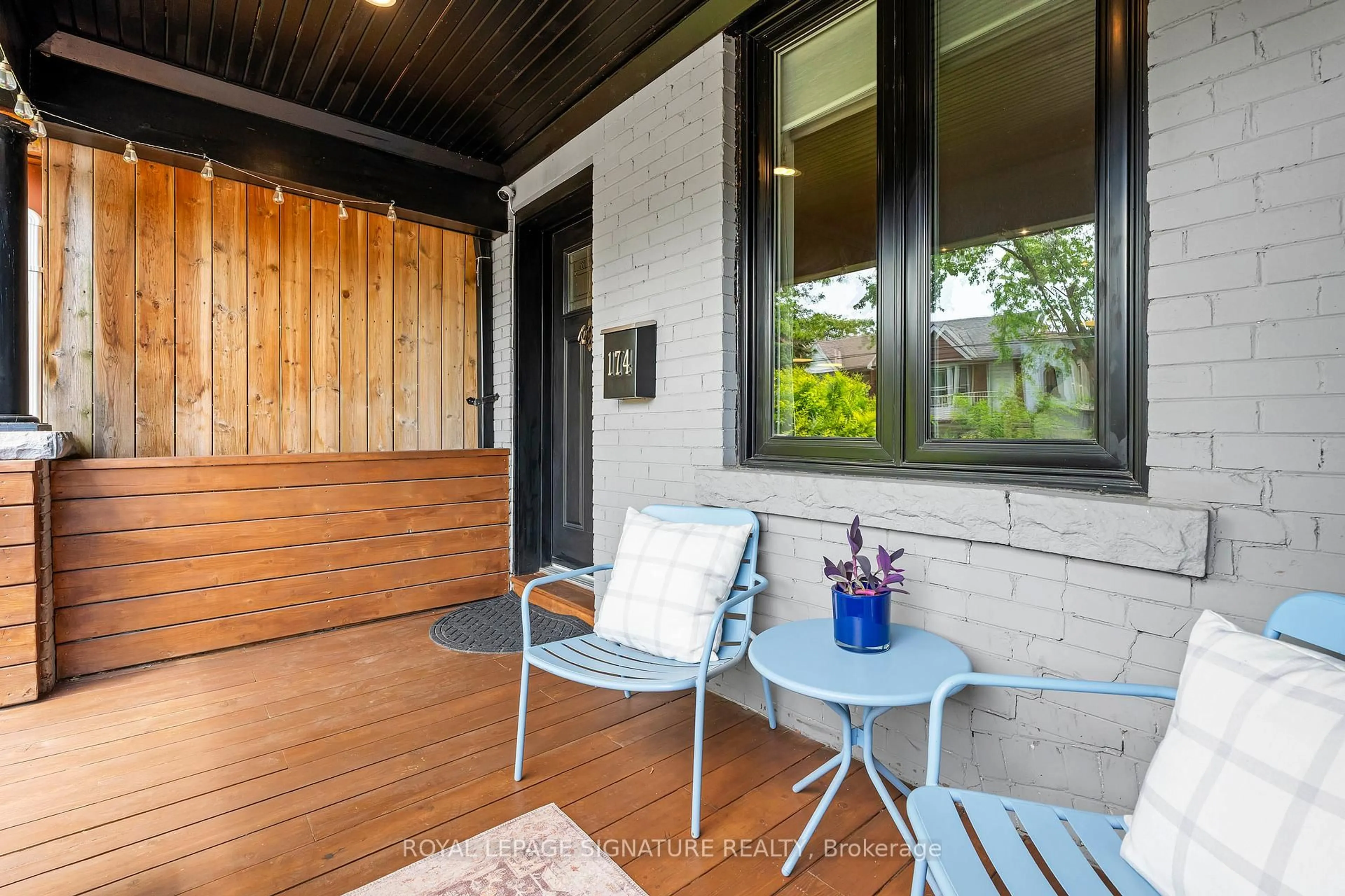 Unknown for 174 Yarmouth Rd, Toronto Ontario M6G 1X4