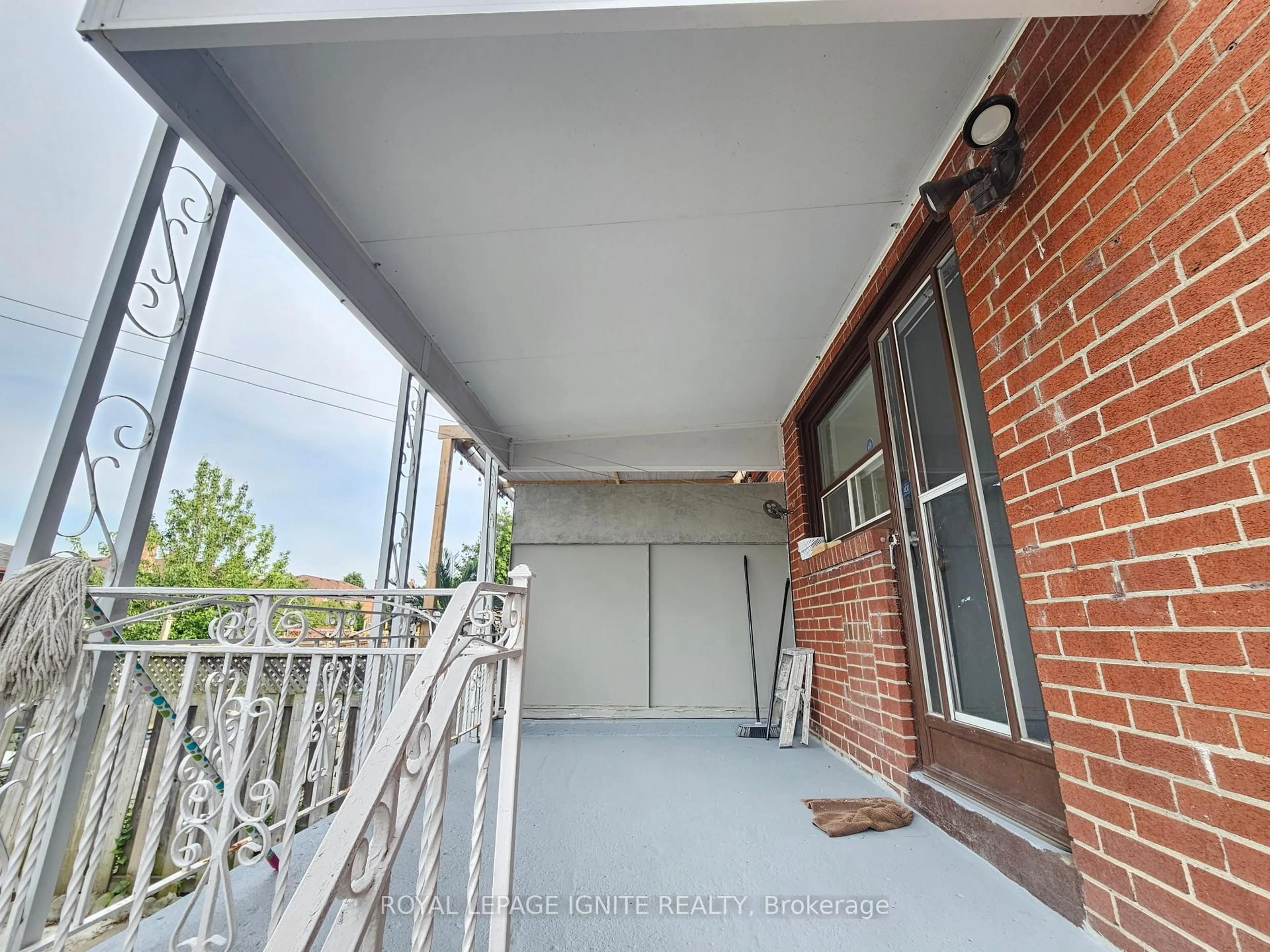 Balcony in the apartment, unknown for 75 Pamille Pl, Toronto Ontario M6M 3B1