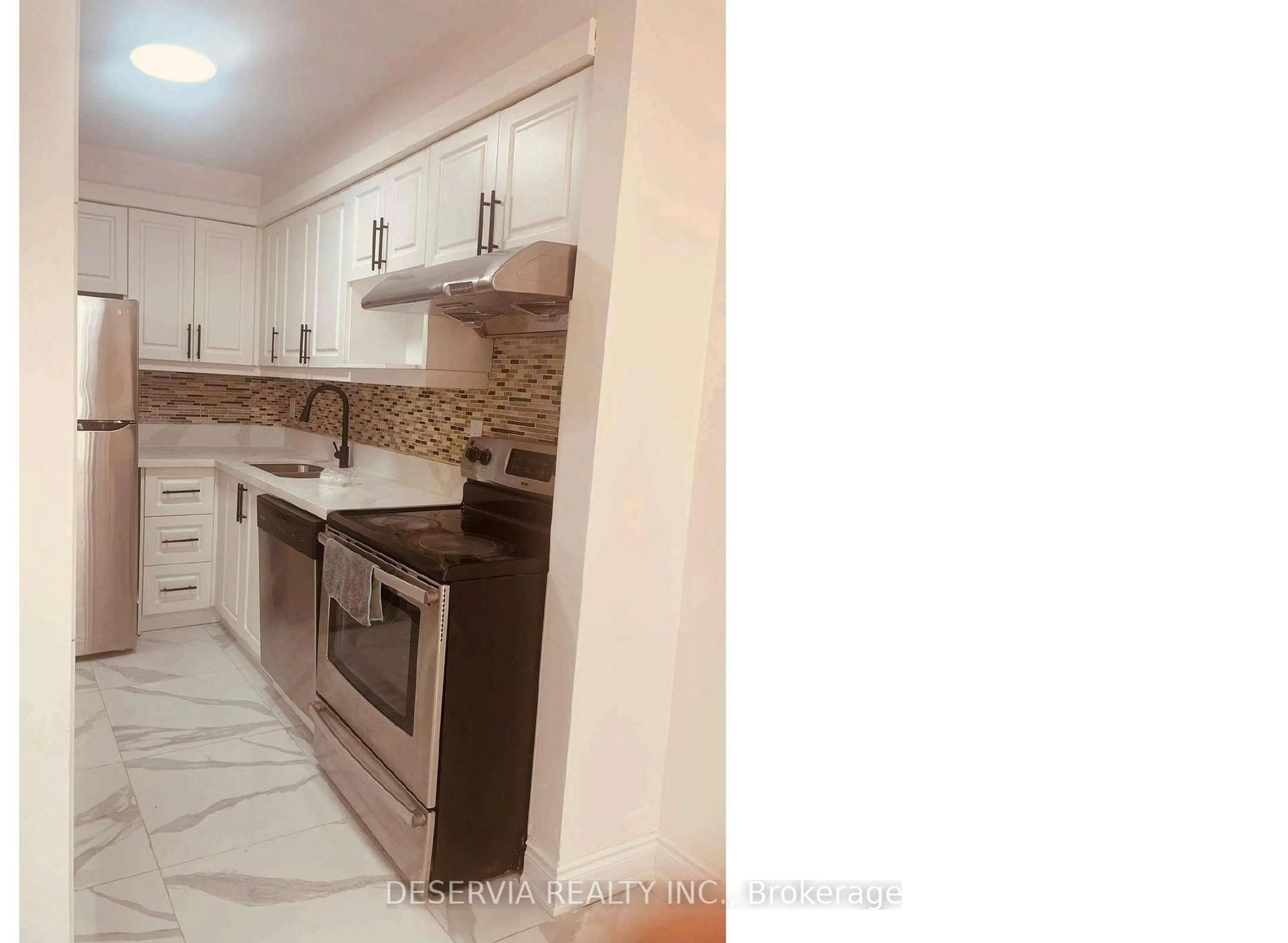Standard kitchen, ceramic/tile floor for 60 Cedarwood Cres, Brampton Ontario L6X 4J9