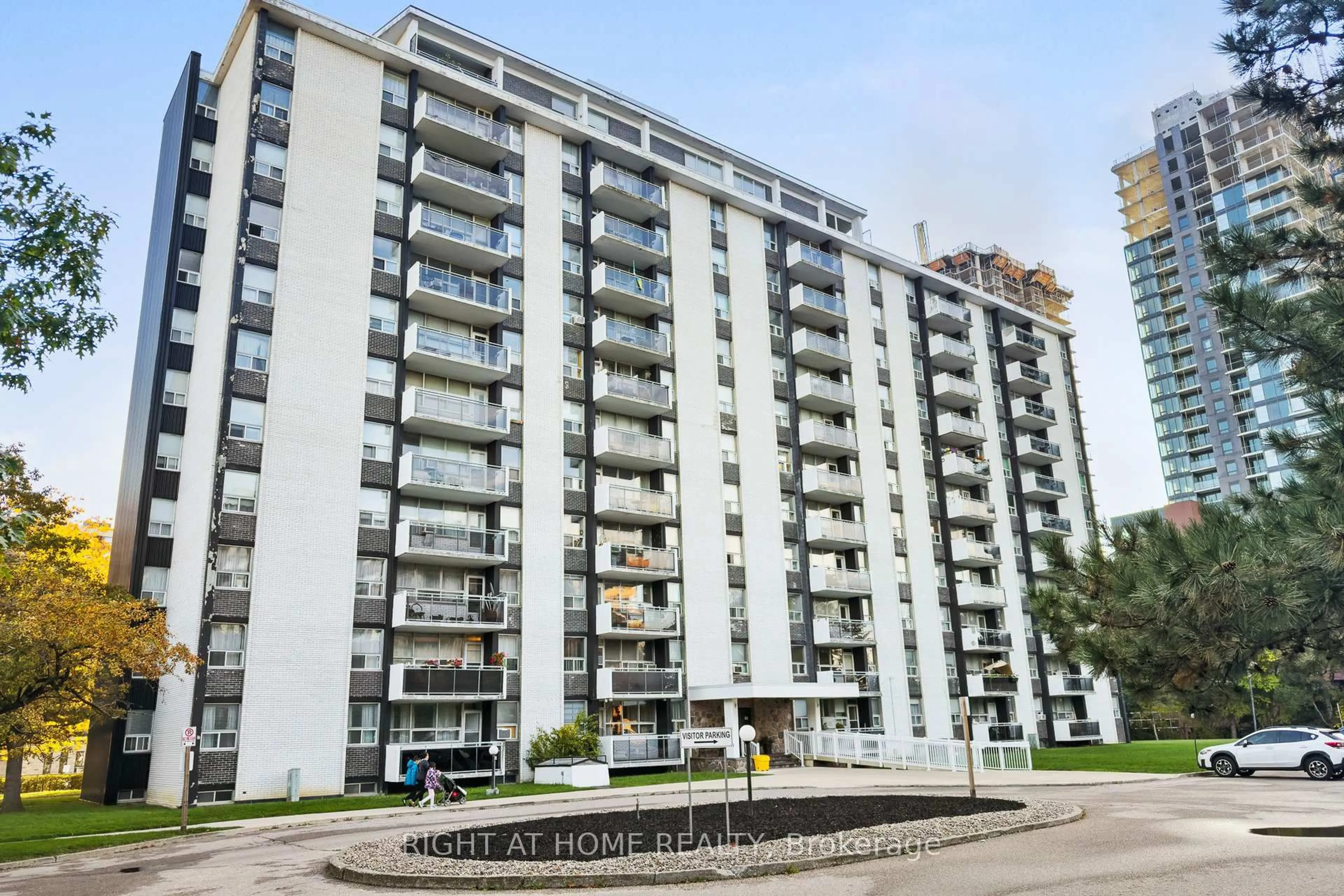 Unknown for 151 LaRose Ave #907, Toronto Ontario M9P 1B3