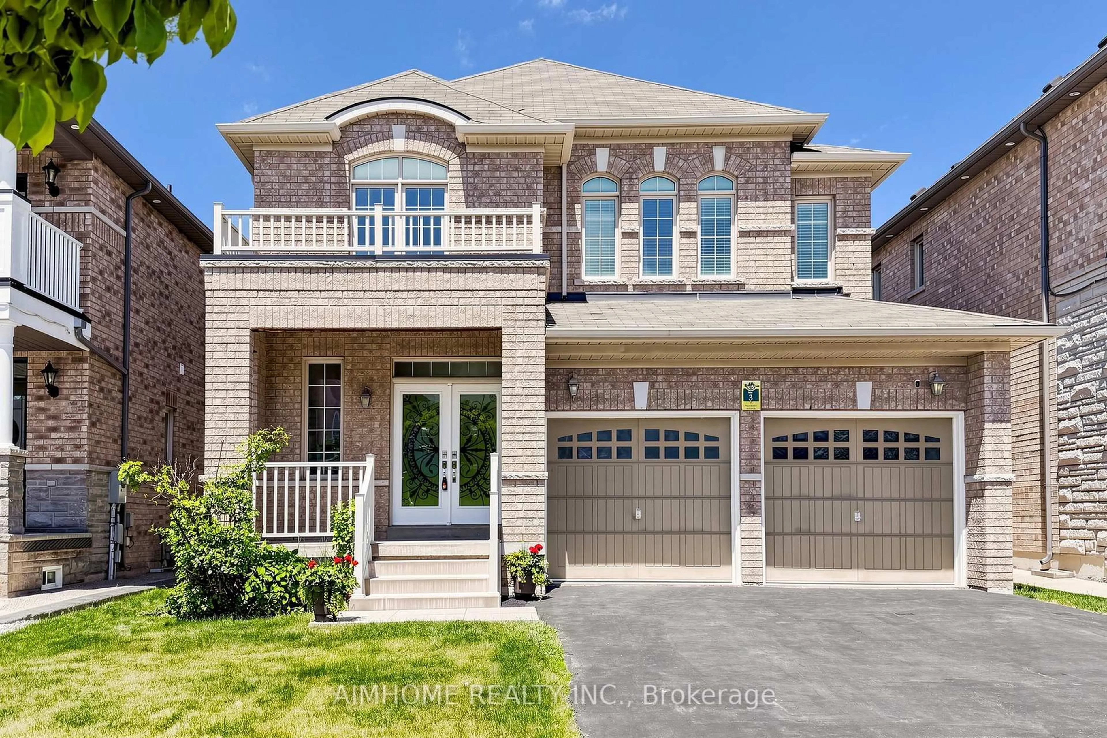 Home with brick exterior material, street for 6 Valerian St, Brampton Ontario L6P 3N9