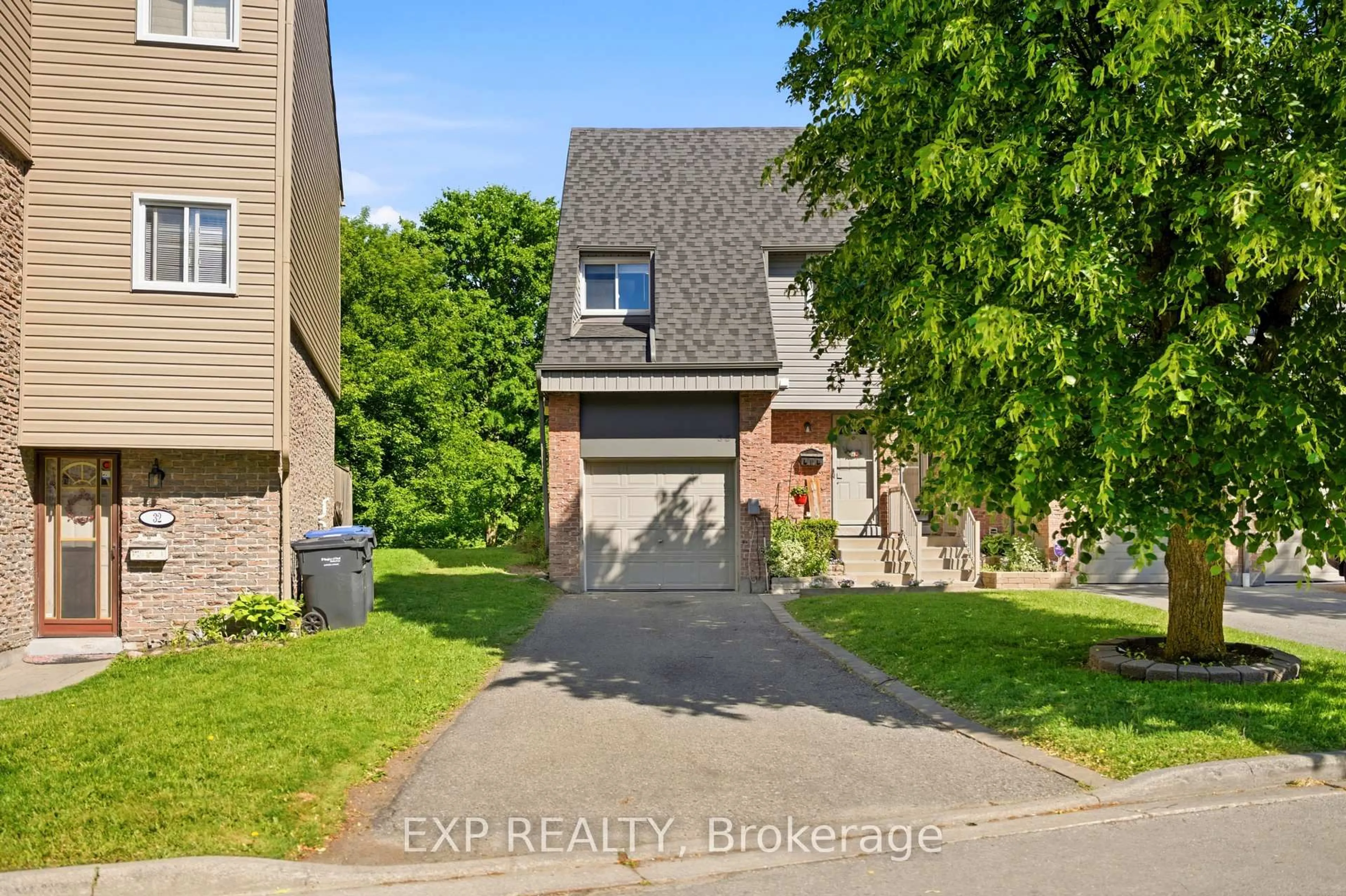 Unknown for 33 Tara Park Cres, Brampton Ontario L6V 3E3