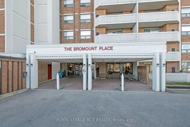 8 Fead St #812, Orangeville