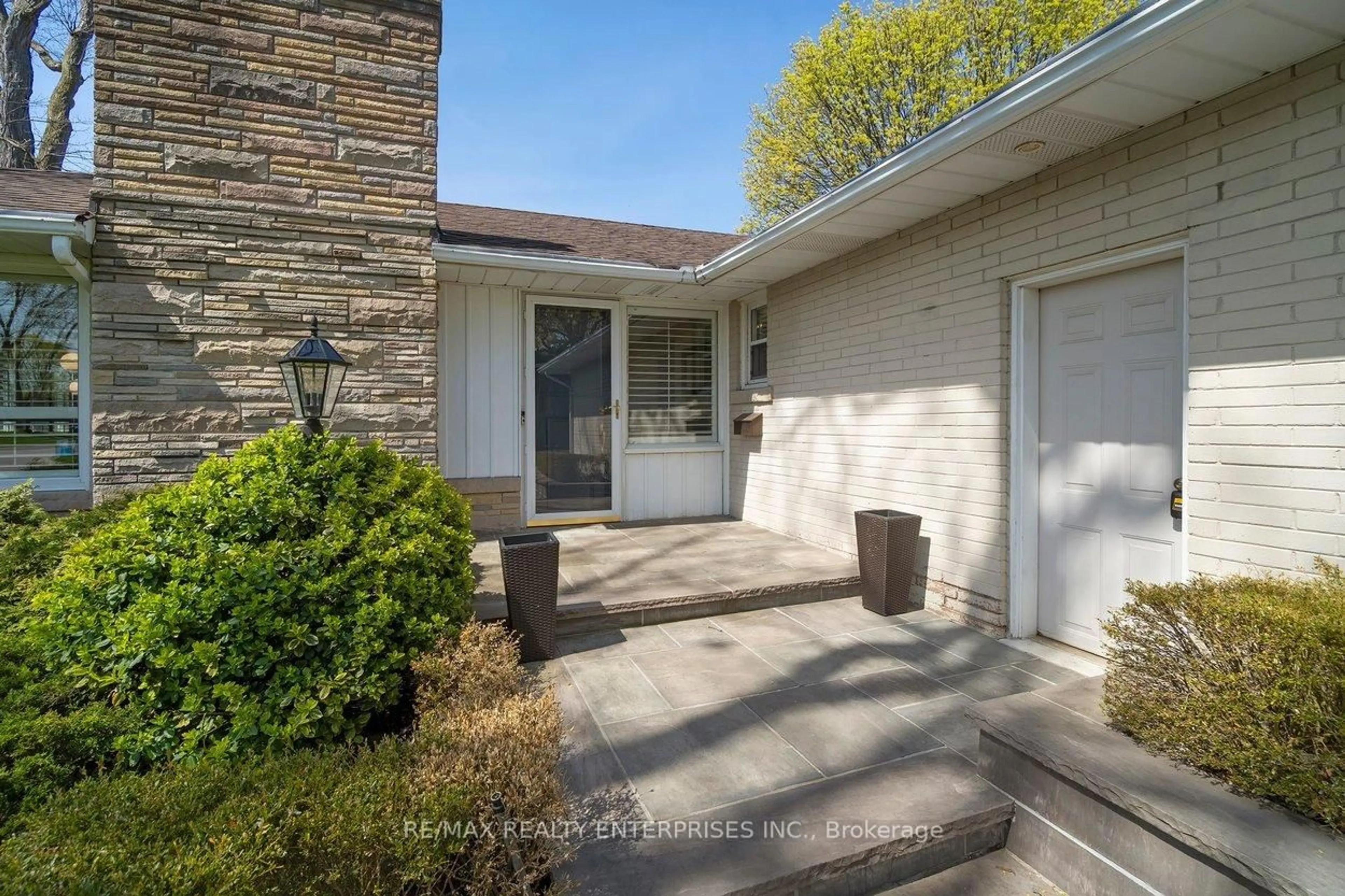 Unknown for 63 Orkney Cres, Toronto Ontario M9A 2T6