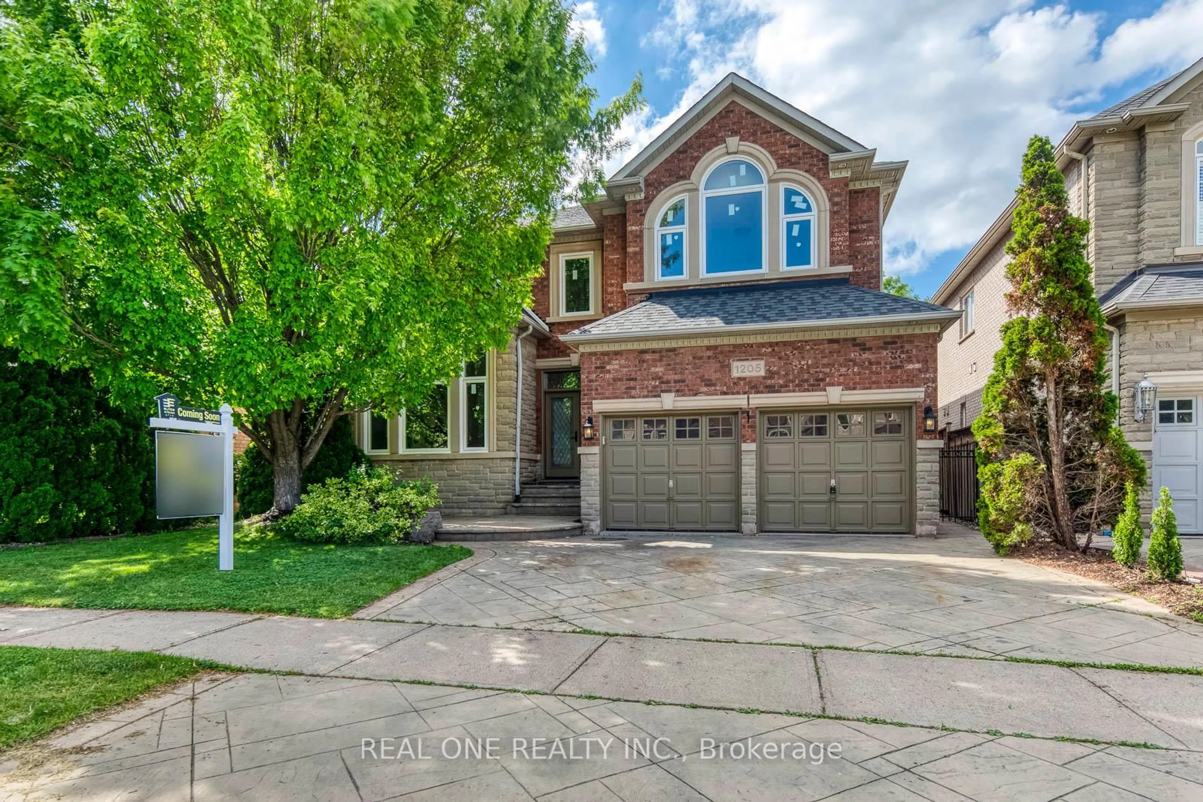 Home with brick exterior material, street for 1205 Lindenrock Dr, Oakville Ontario L6H 6T5