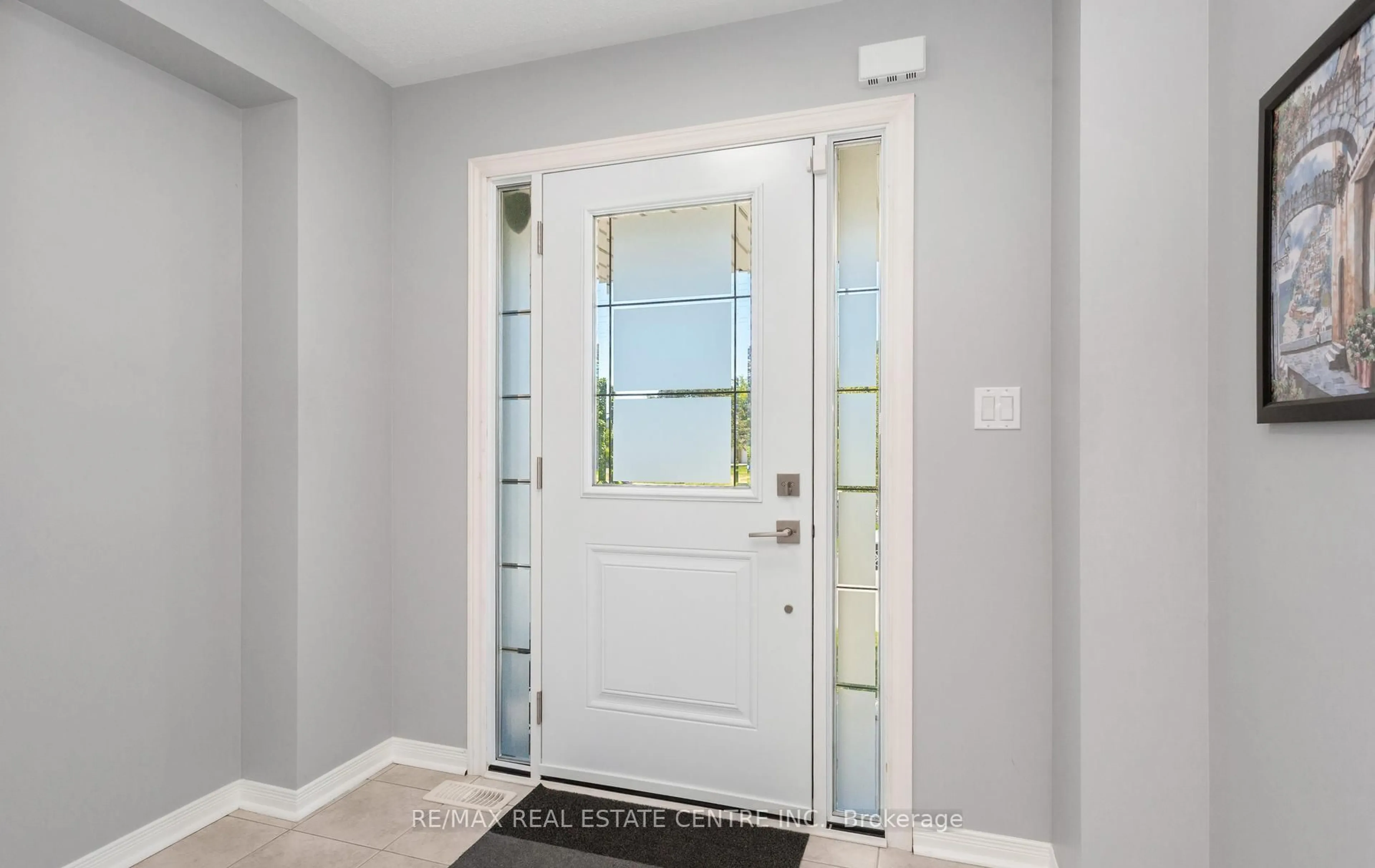 Indoor entryway for 49 Teal Crest Circ, Brampton Ontario L6X 2Z5