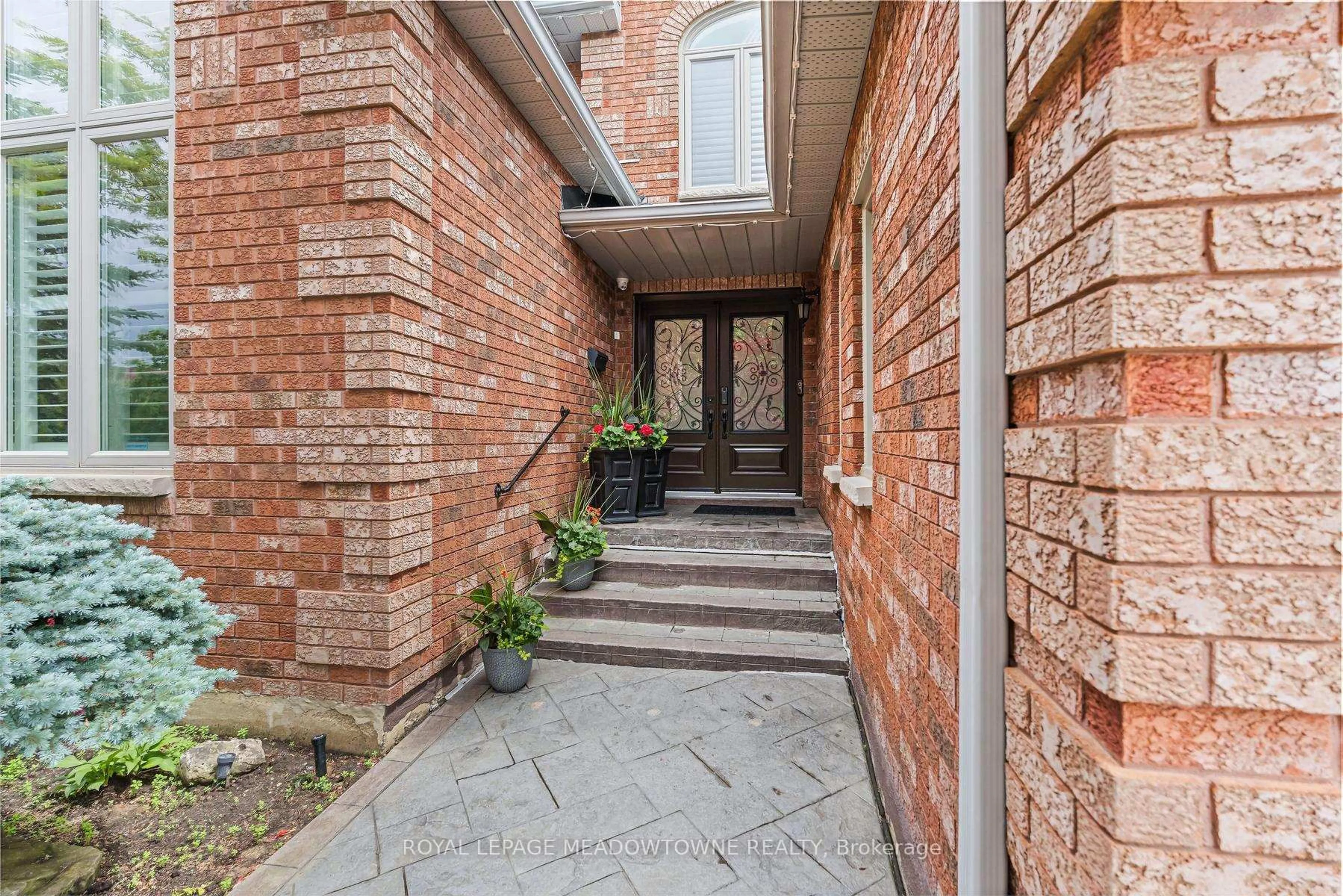 Home with brick exterior material, street for 63 Craig Cres, Halton Hills Ontario L7G 5L4