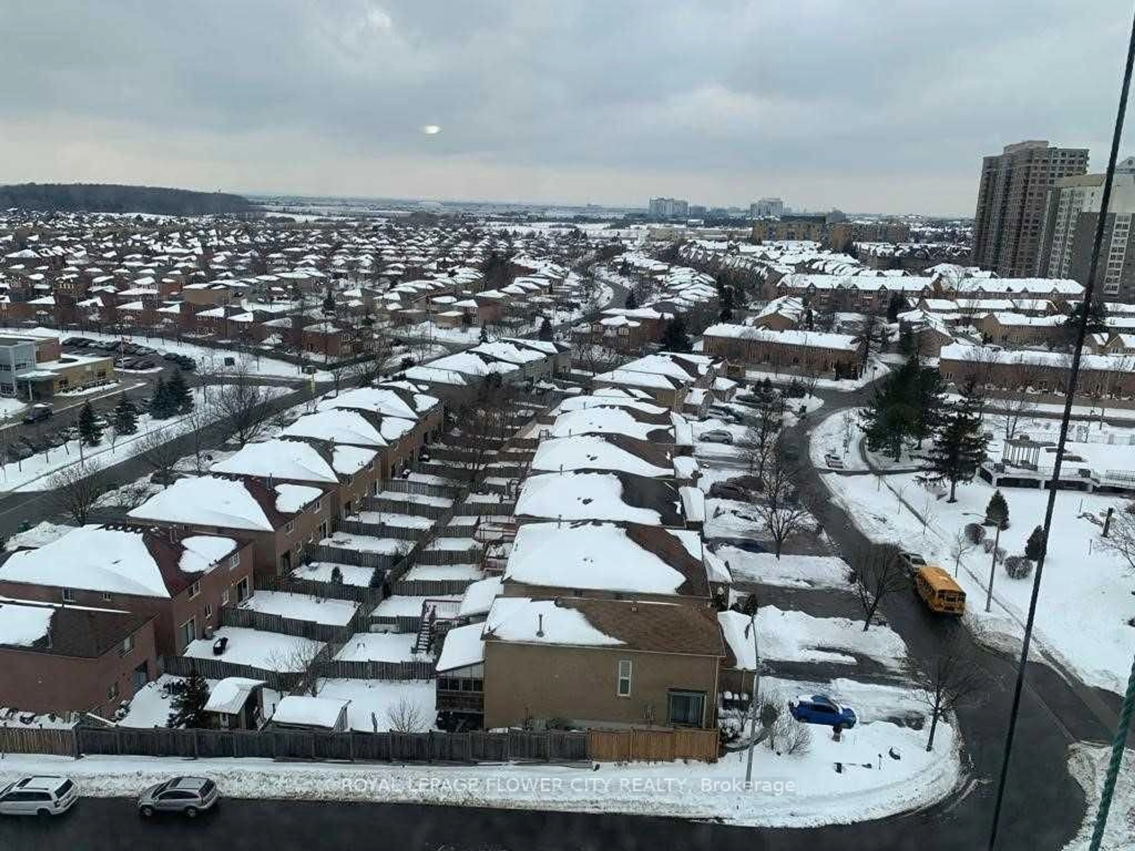 A pic from outside/outdoor area/front of a property/back of a property/a pic from drone, city buildings view from balcony for 65 Watergarden Dr #909, Mississauga Ontario L5R 1B2