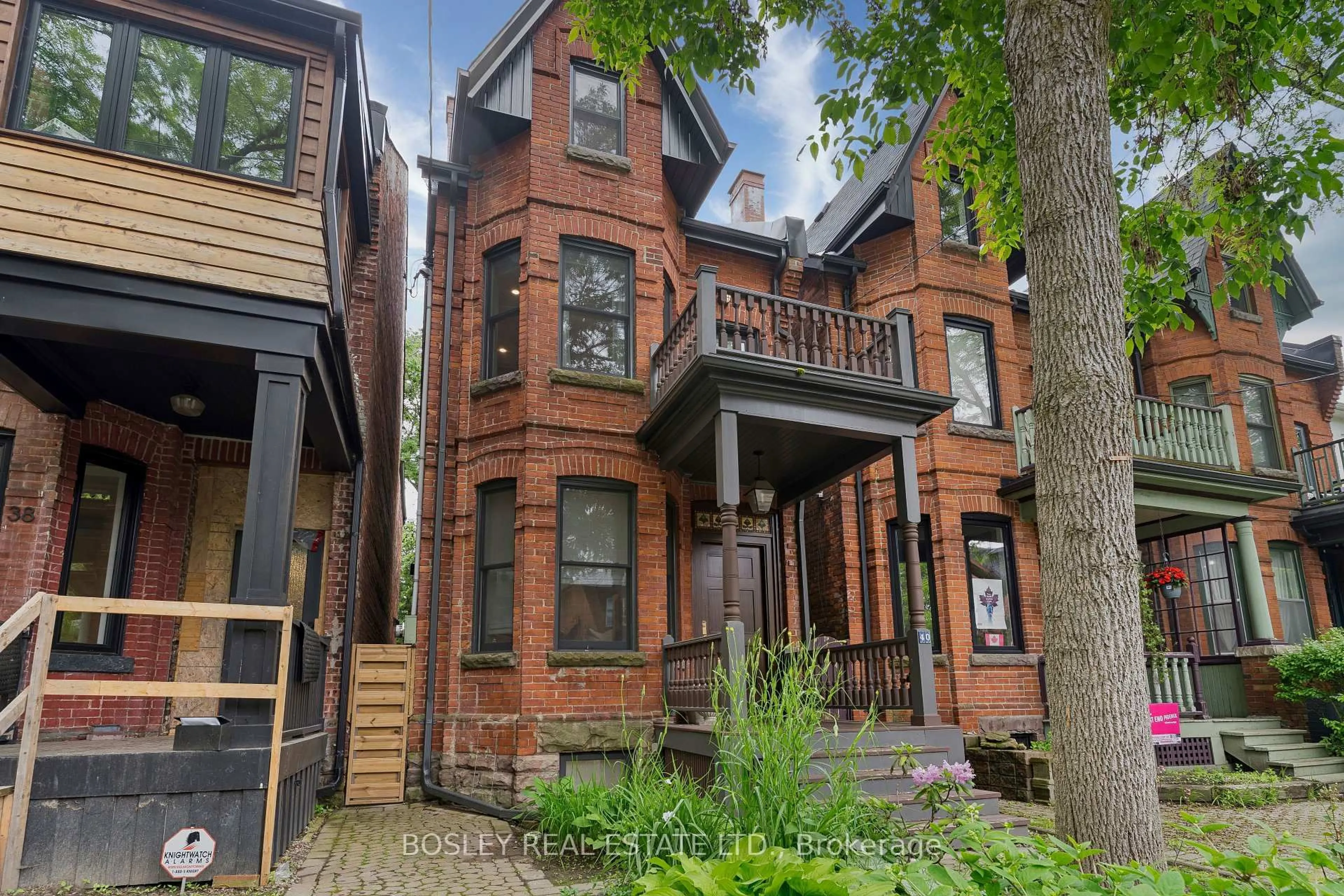 Home with brick exterior material, street for 40 Fuller Ave, Toronto Ontario M6R 2C3