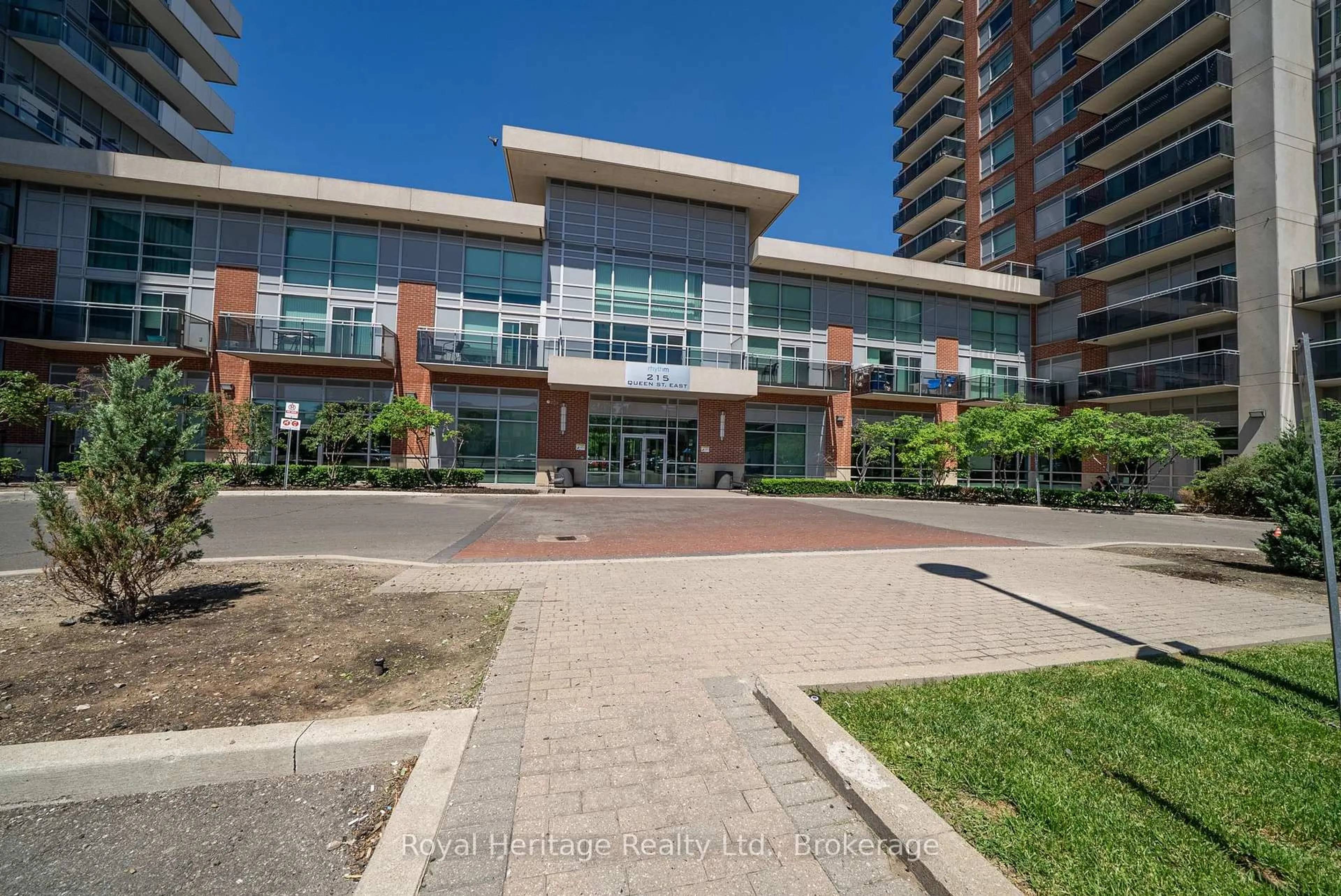 Unknown for 215 Queen St #1602, Brampton Ontario L6W 0A9