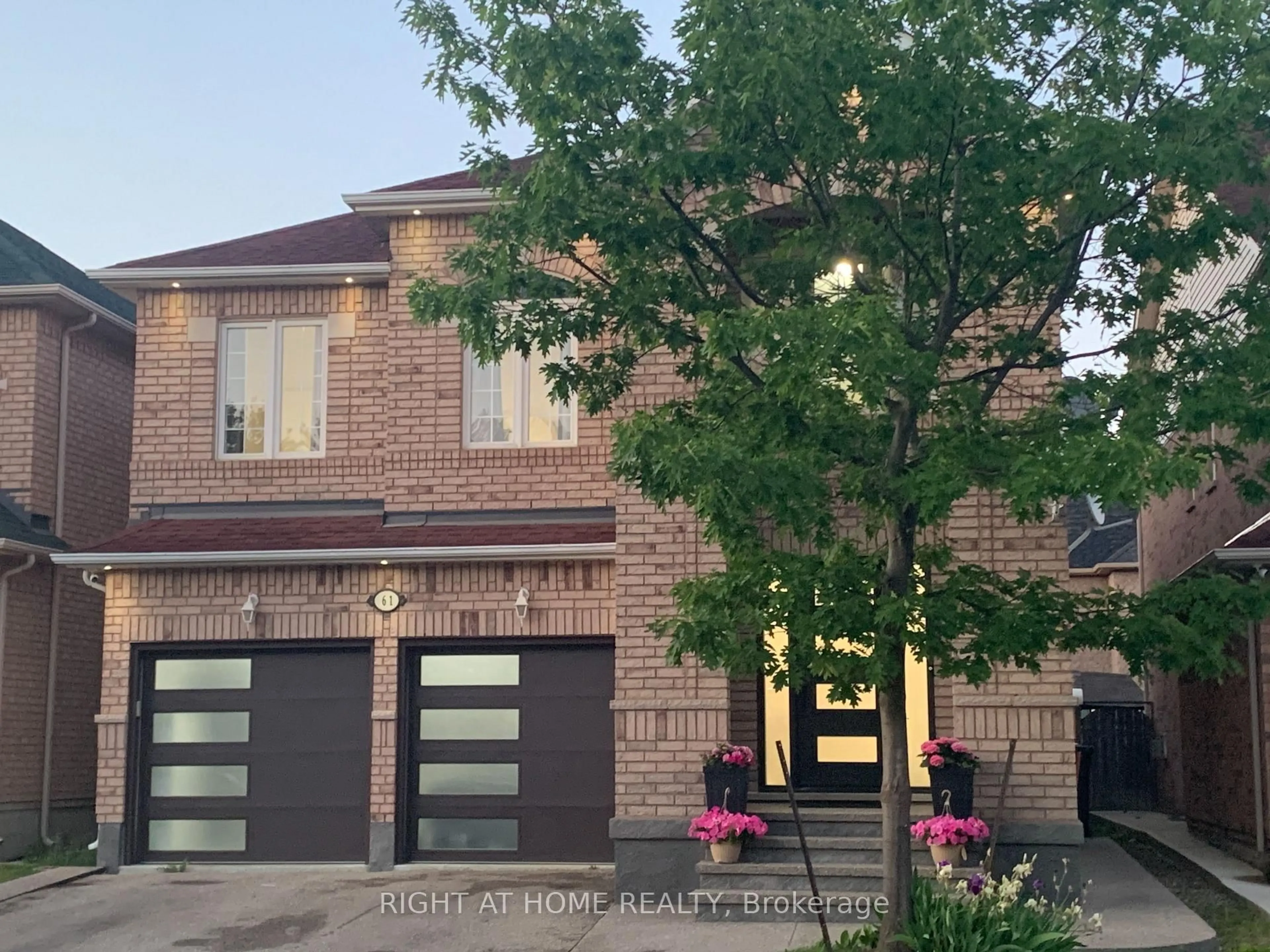 Home with brick exterior material, street for 61 Sir Jacobs Cres, Brampton Ontario L7A 3T5