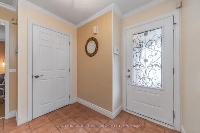 3 Arthurs Cres, Brampton 5